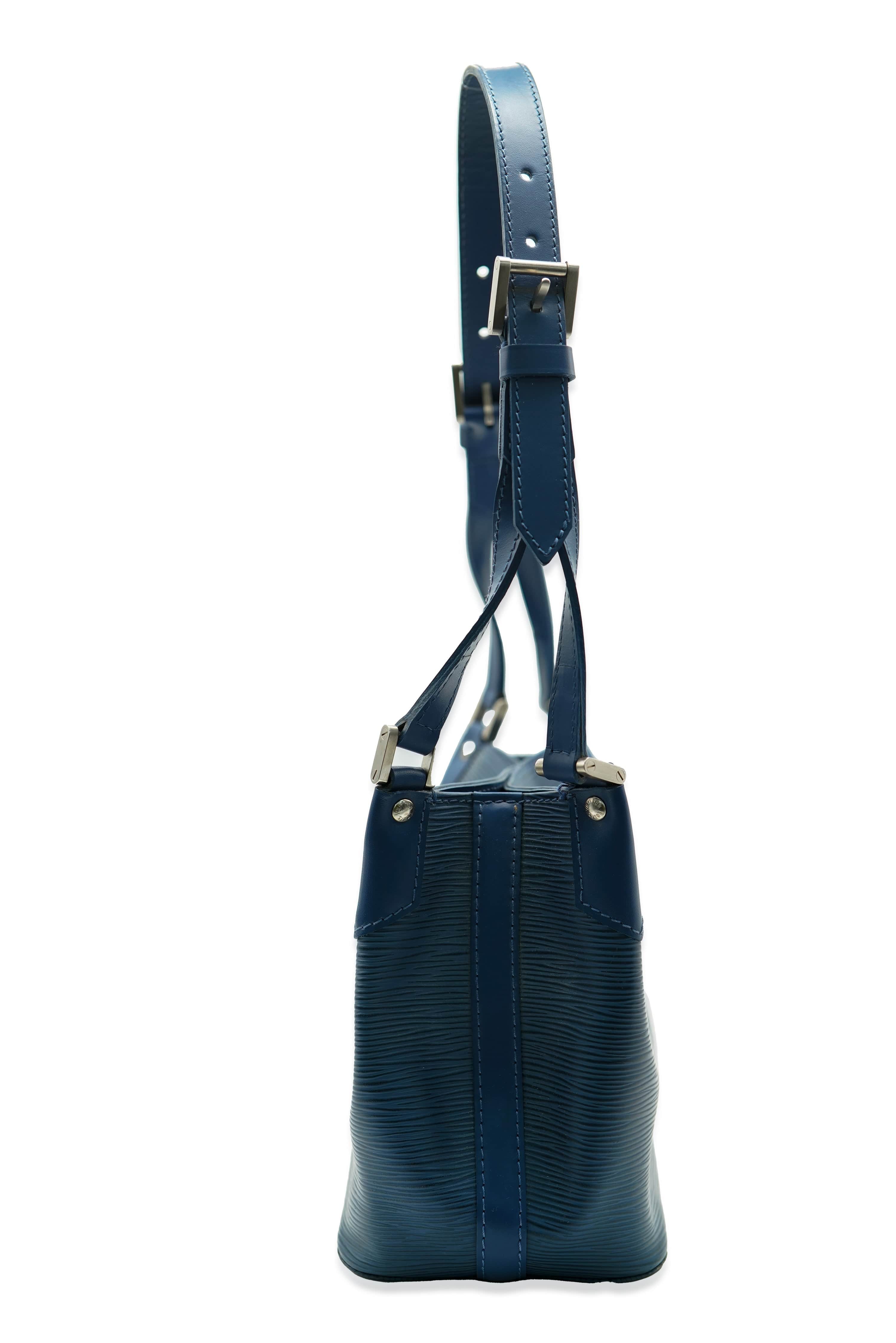 Louis Vuitton Louis Vuitton Myrtille Blue Epi Mandara PM