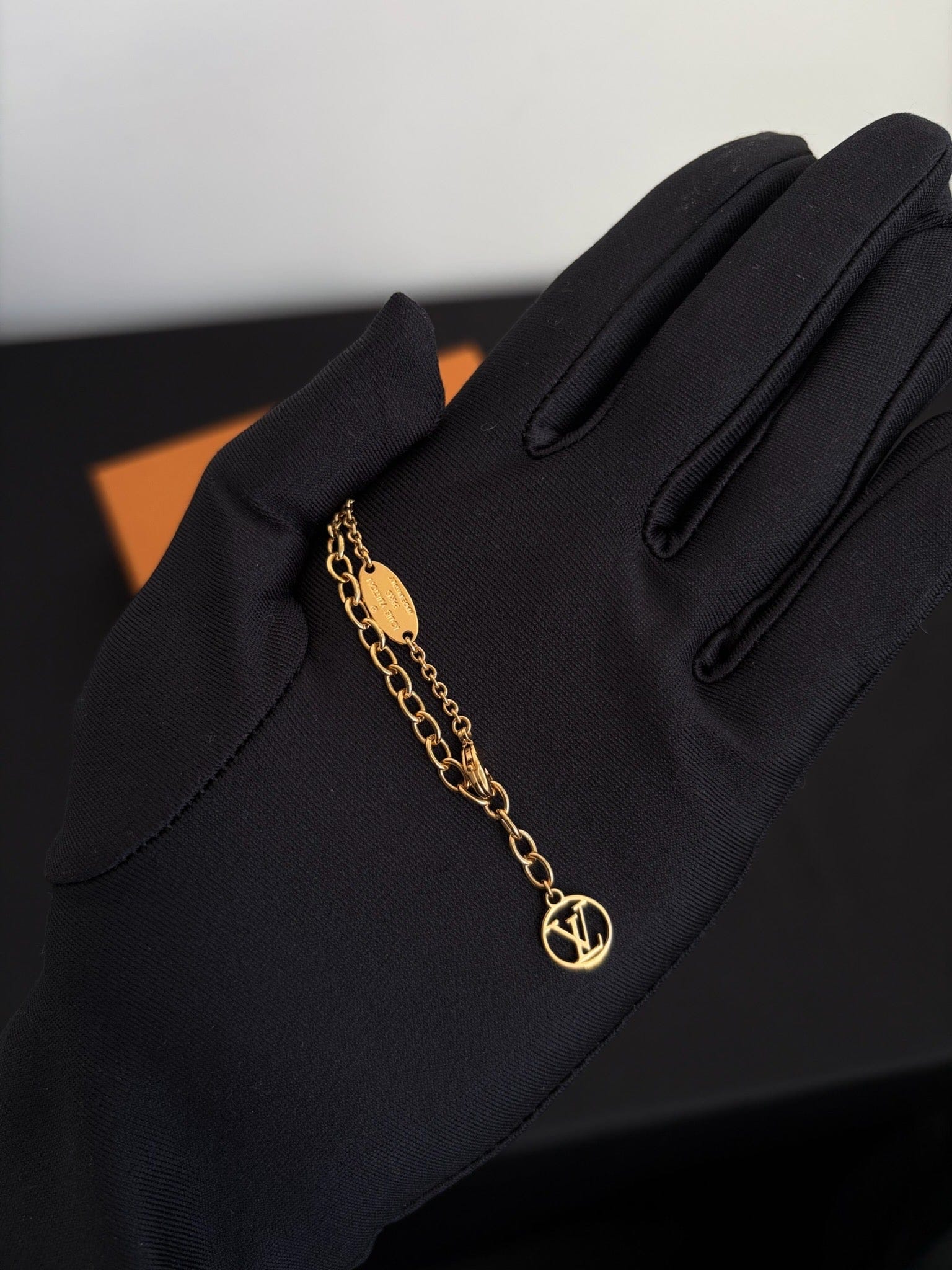 Louis Vuitton Louis Vuitton Iconic Crystal Necklace