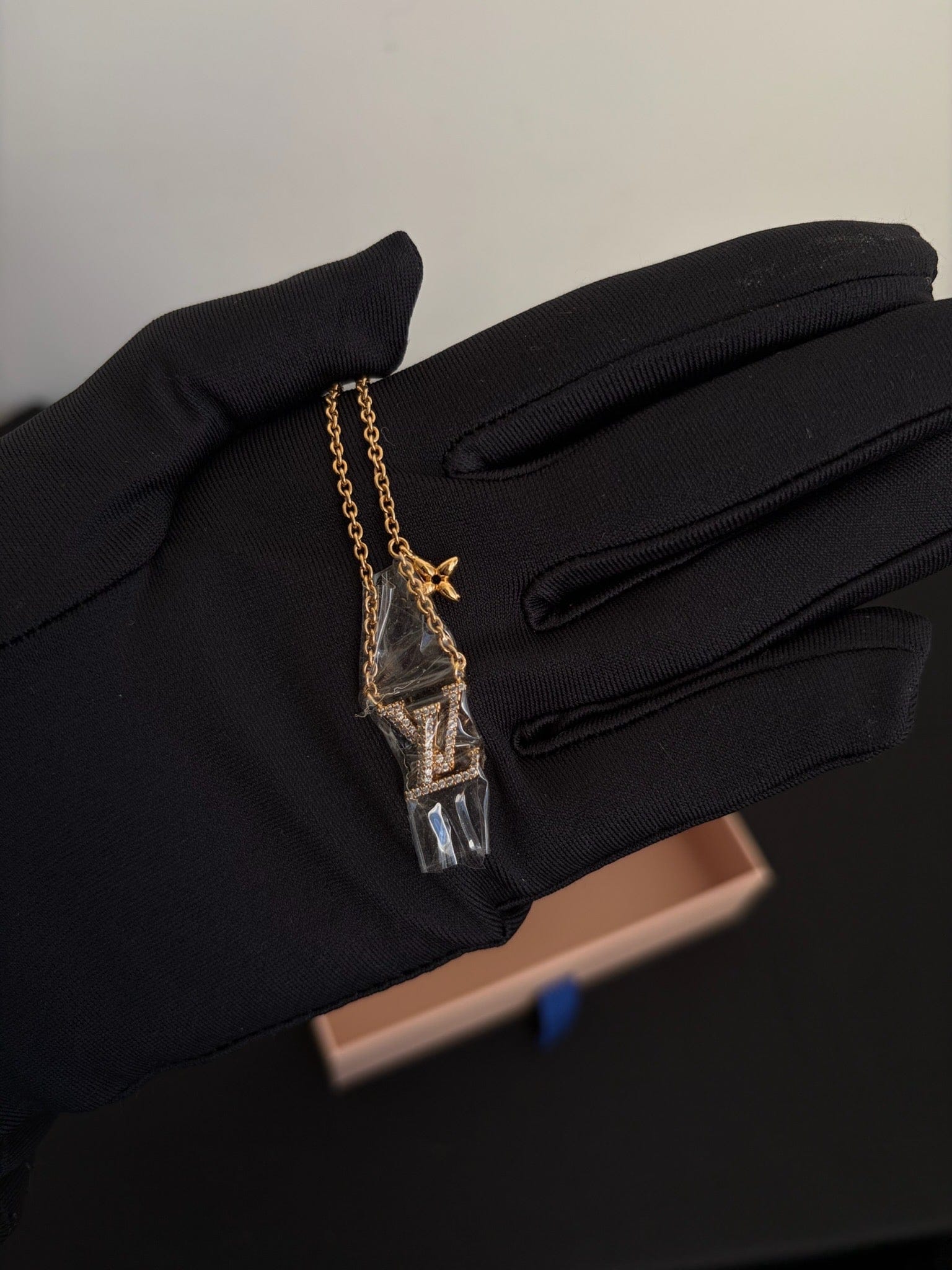 Louis Vuitton Louis Vuitton Iconic Crystal Necklace