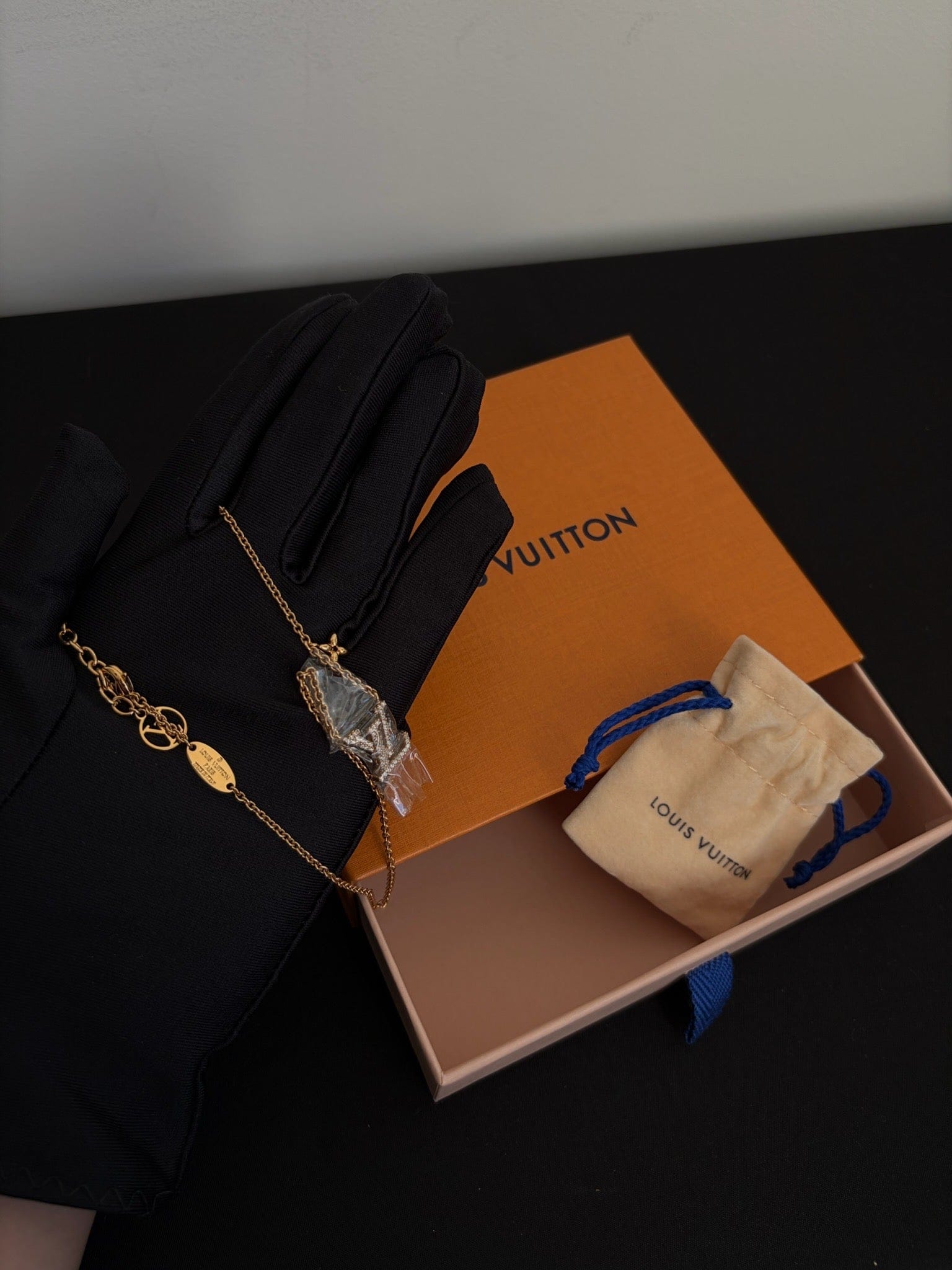 Louis Vuitton Louis Vuitton Iconic Crystal Necklace