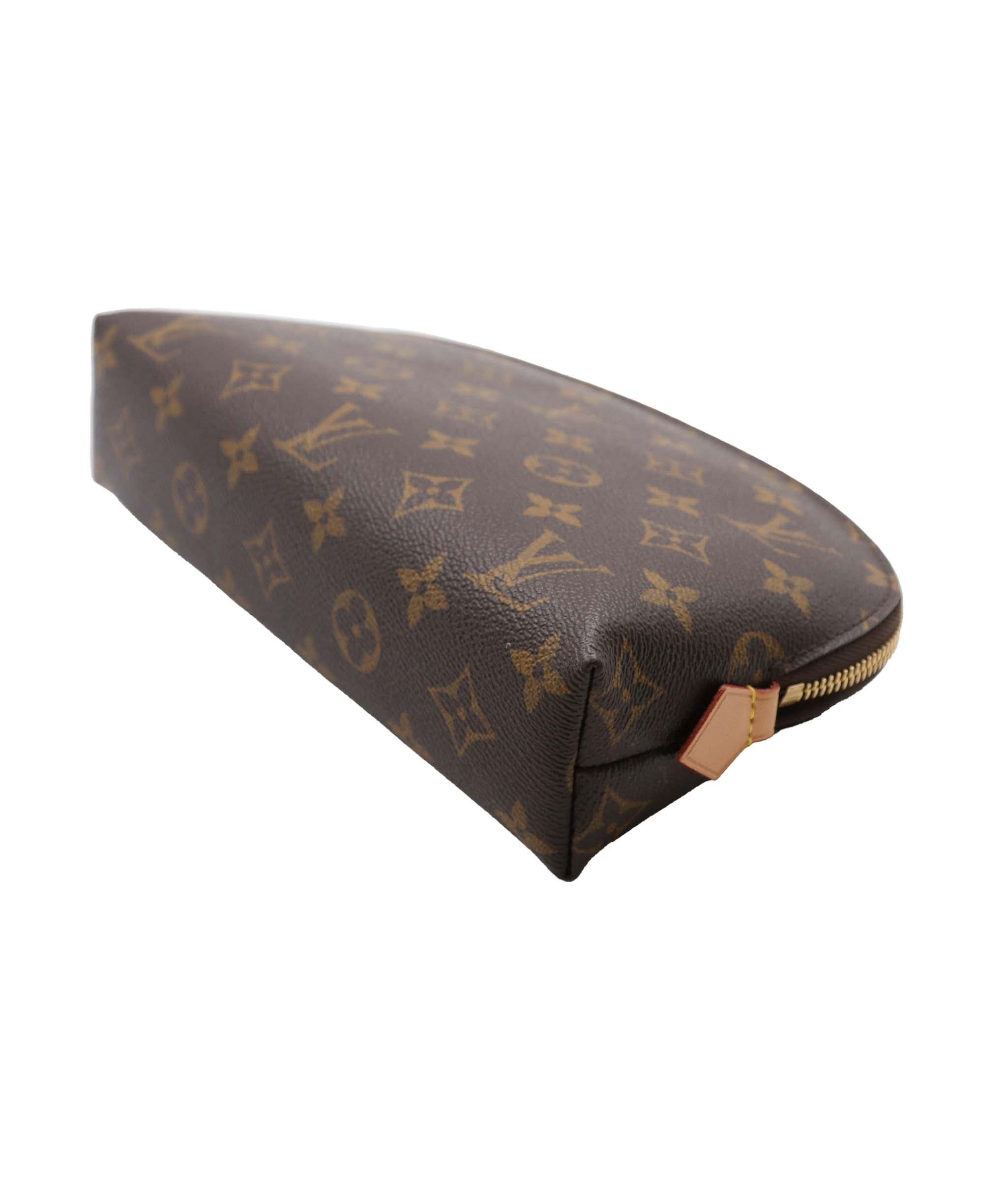 LOUIS VUITTON Monogram Pochette Cosmetic GM Cosmetic Pouch M47353 LV A –  Luxury Promise