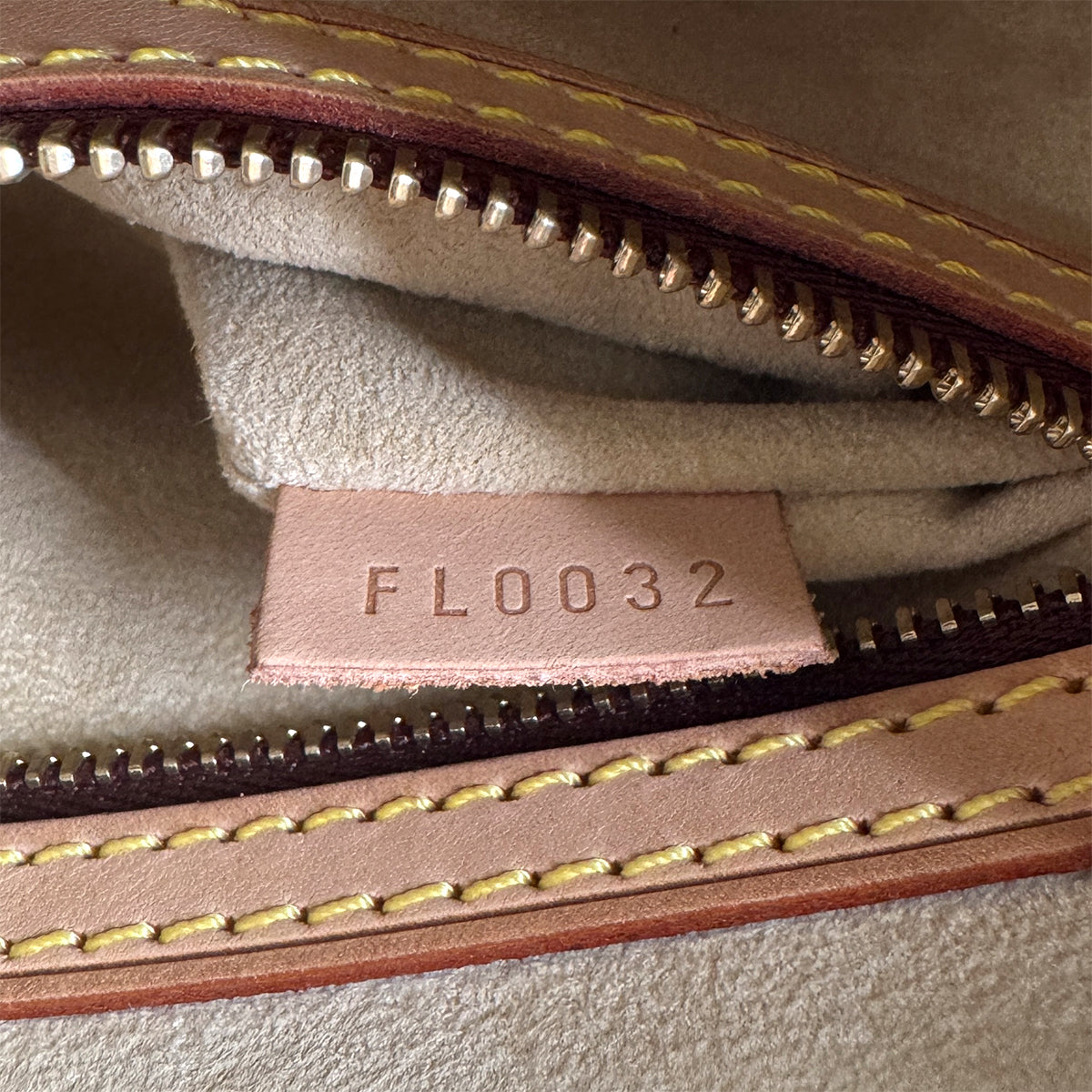 LOUIS VUITTON MONOGRAM LOOPING MM SHOULDER BAG BROWN M51146 90311981