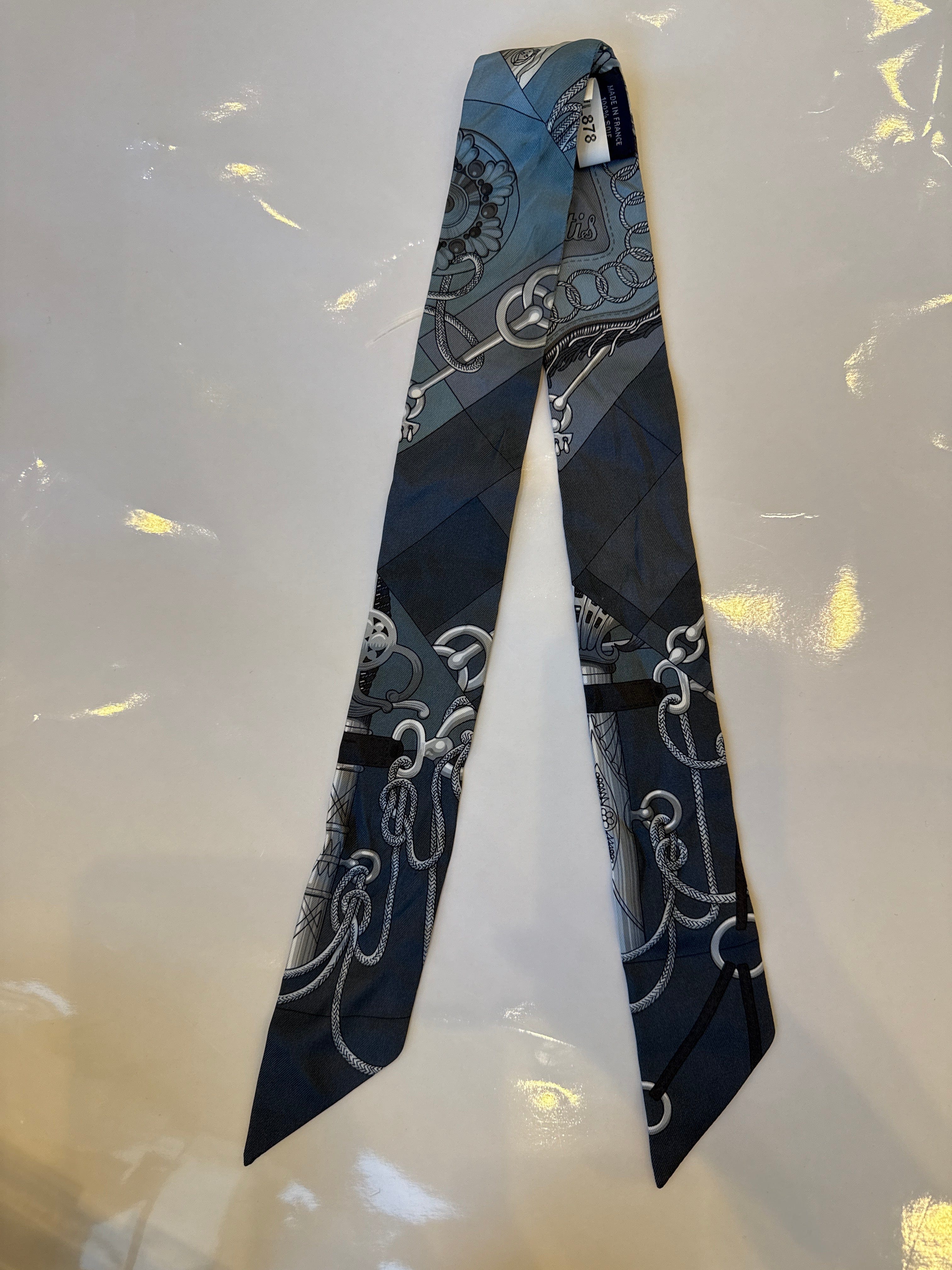 Luxury Promise 01TWL878 Hermes Twilly "Cliquetis"