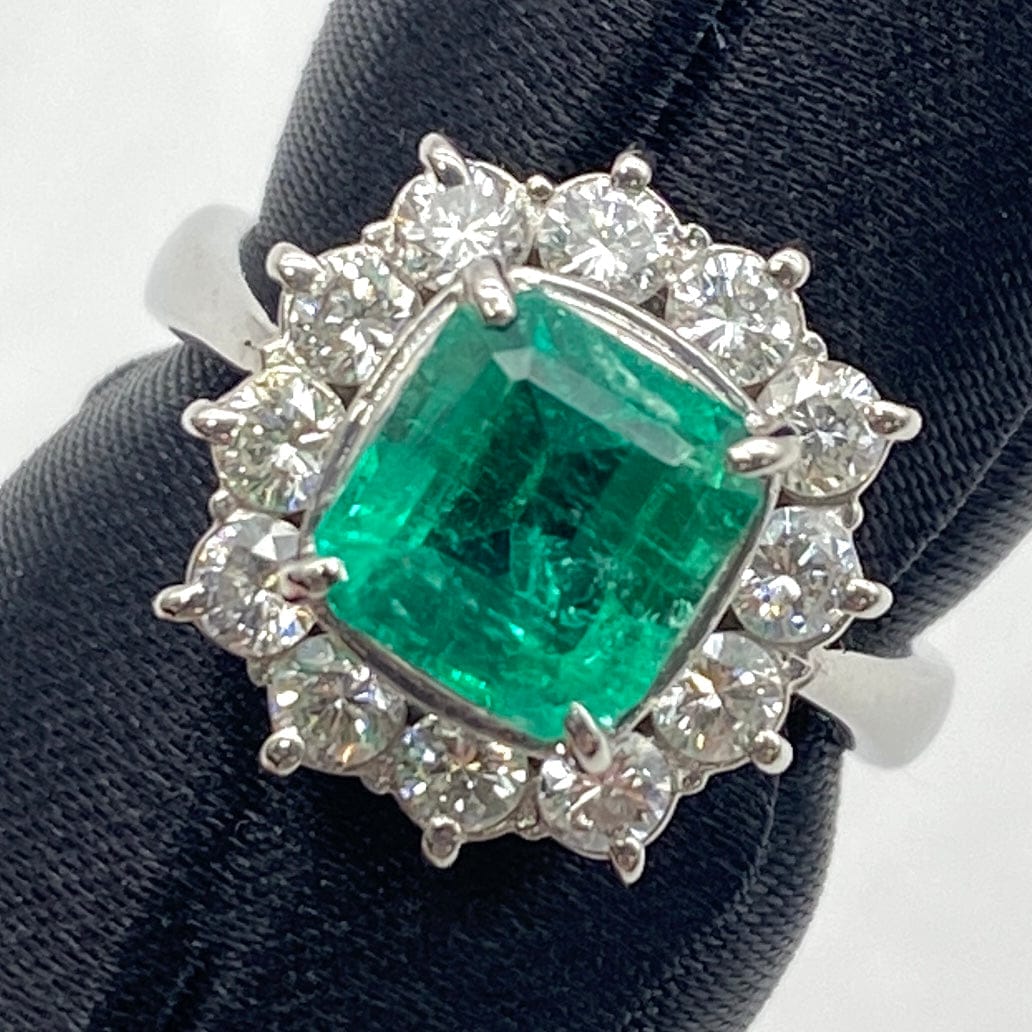 Luxury Promise 25-32431-0 PT900 Emerald Ring EM 1.37 DA 0.71 6.8g Other Appraisals