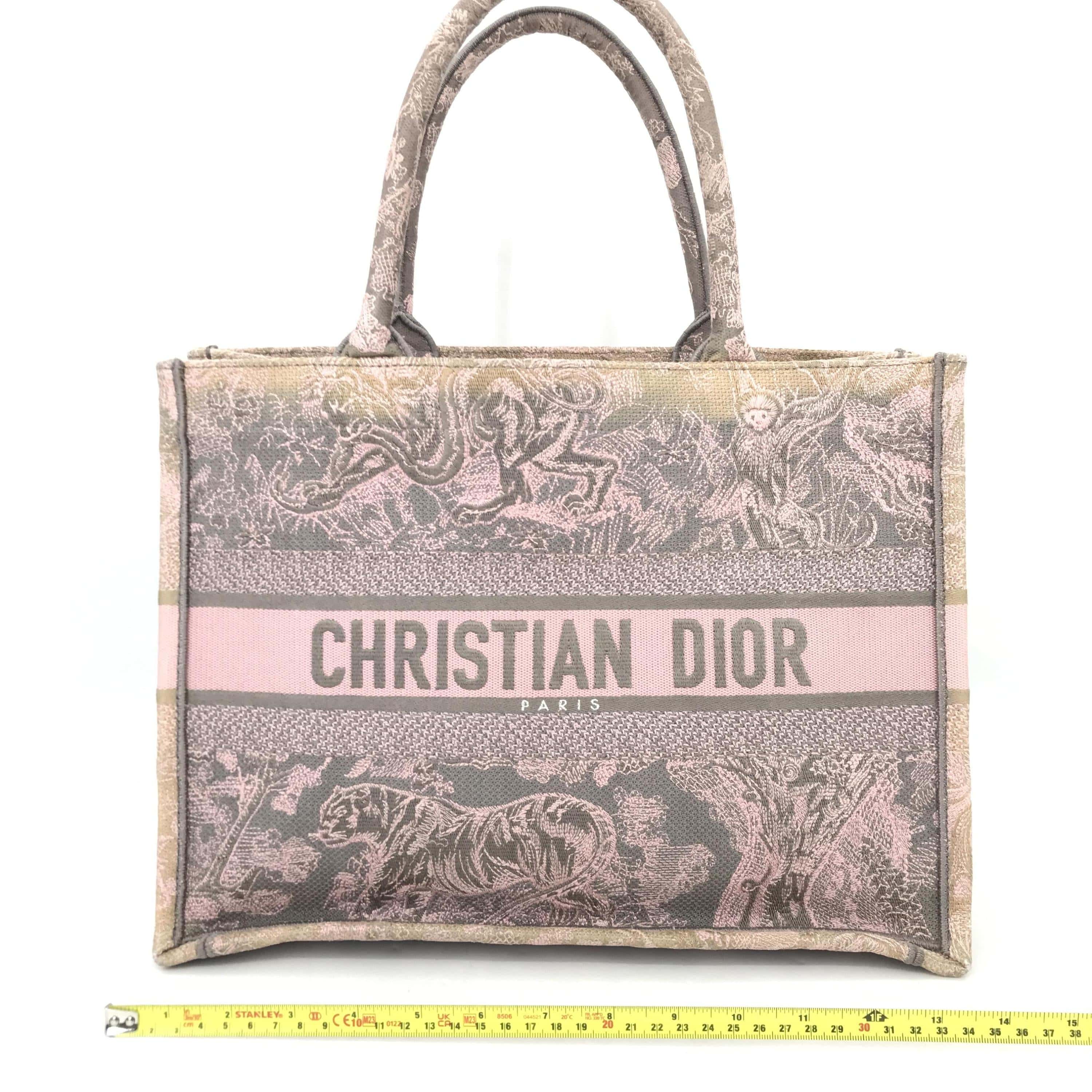 Luxury Promise Book Tote Medium bag C331666