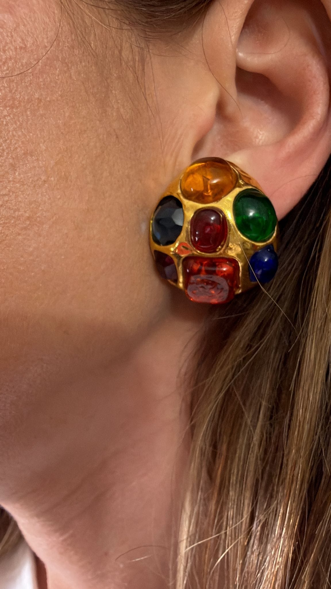 Luxury Promise Chanel Gripoix earrings AKC1177