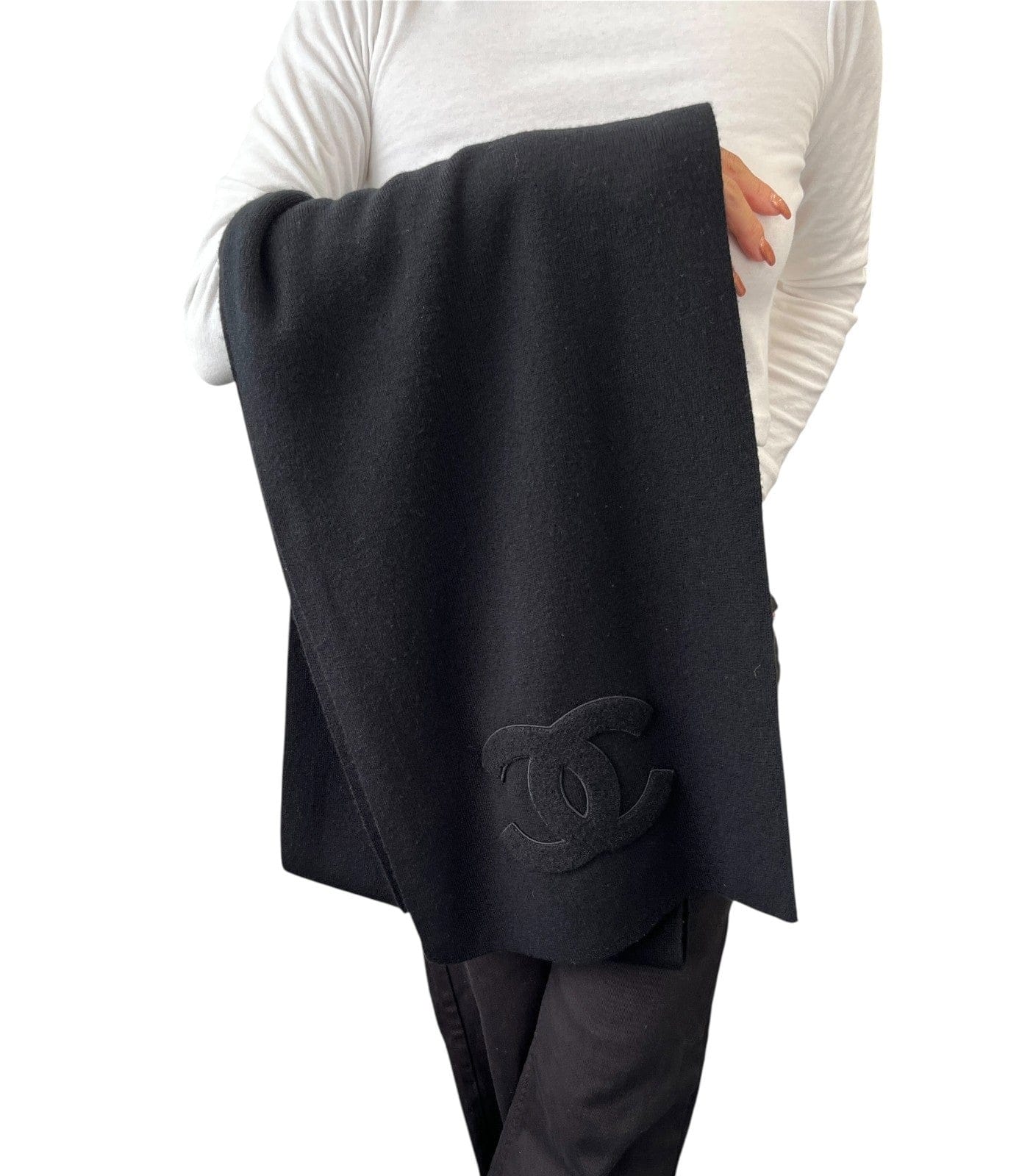 Luxury Promise CHANEL Vintage CC Big Logo Muffler Scarf Wrap Accessory Black Cashmere Patch