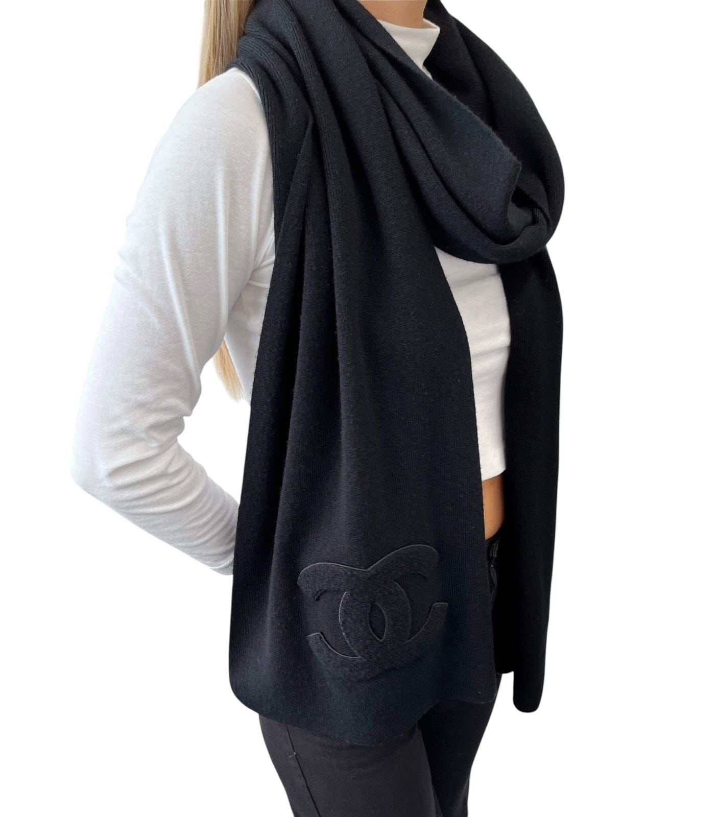 Luxury Promise CHANEL Vintage CC Big Logo Muffler Scarf Wrap Accessory Black Cashmere Patch