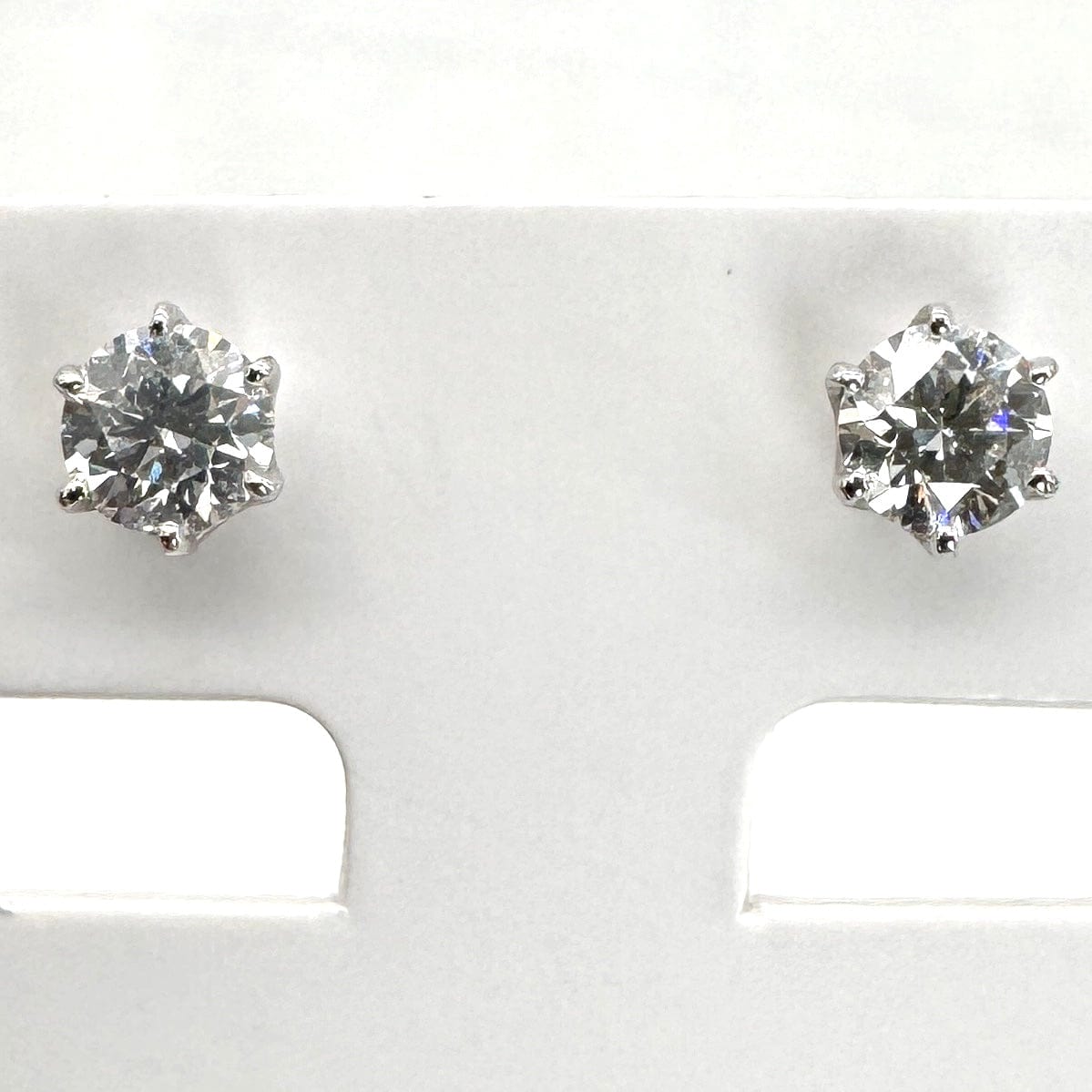 Luxury Promise Pt900 Diamond Earrings D0.306 D0.31 0.7 47987