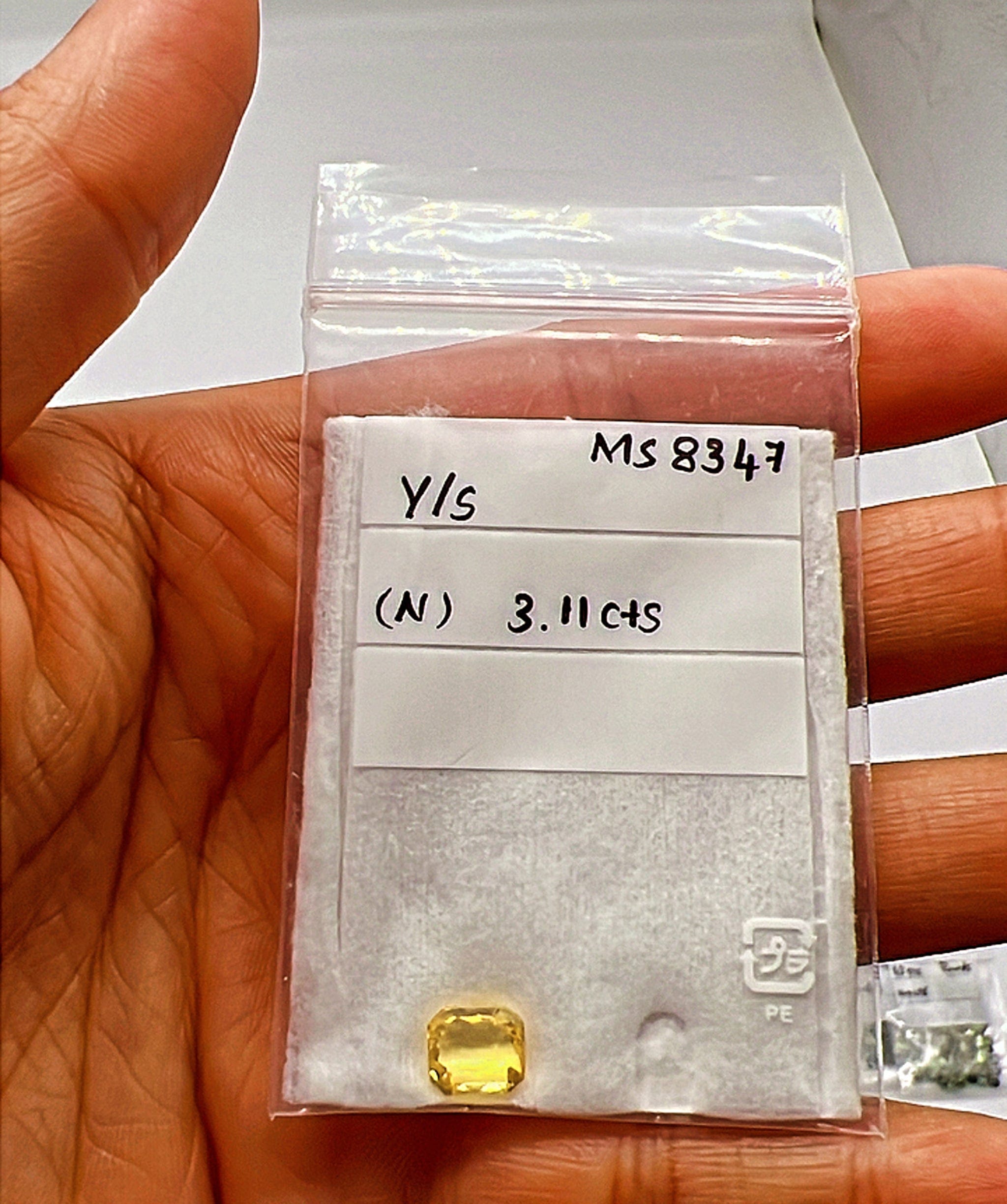 Luxury Promise Yellow Sapphire (N)  3.11 MS 8347