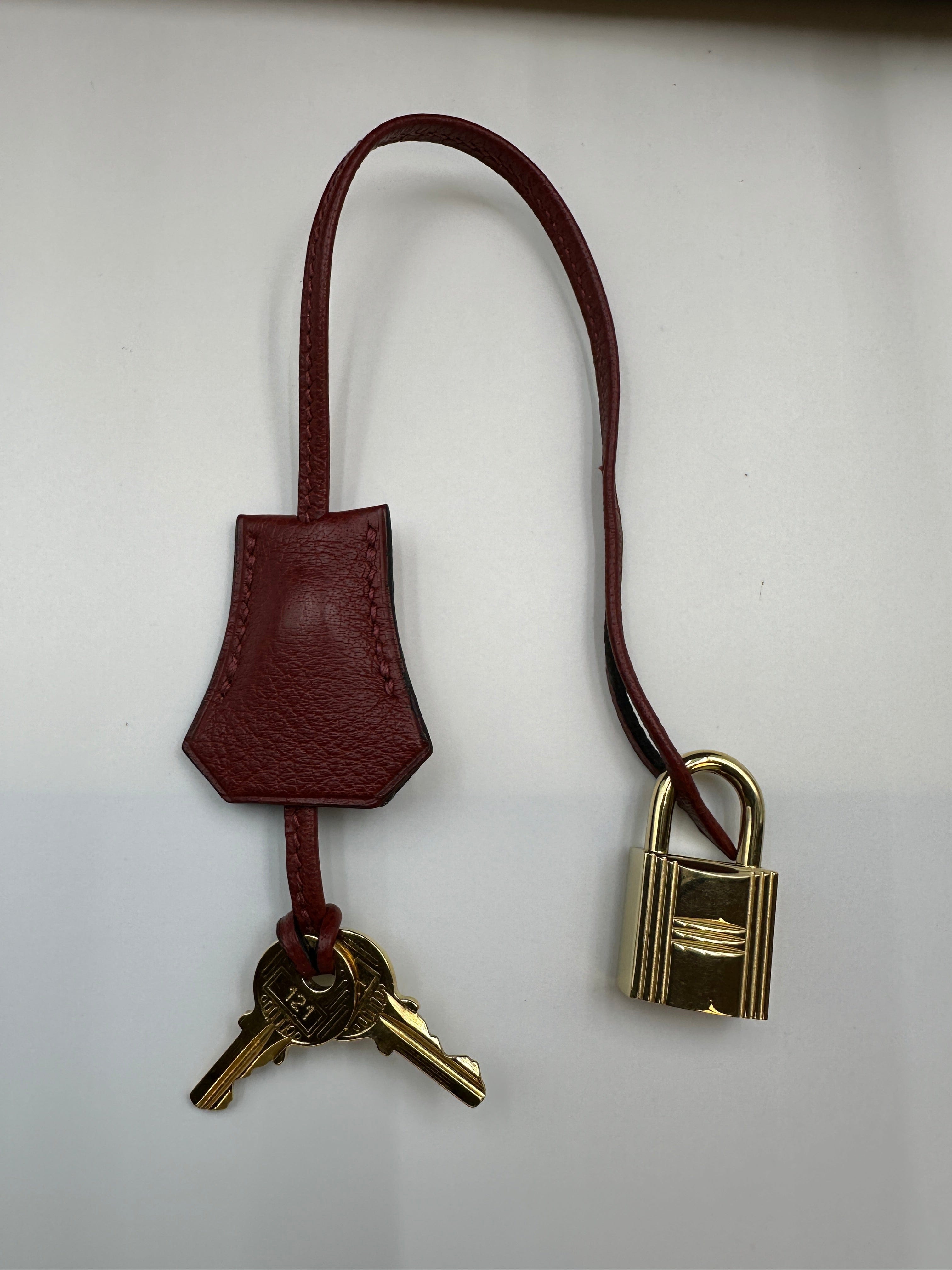 LUXURY PROMISE *LONDON LOCATED* VINTAGE HERMÈS BIRKIN 35CM ROUGE H Crinoline & Clemence Leather with Gold Hardware