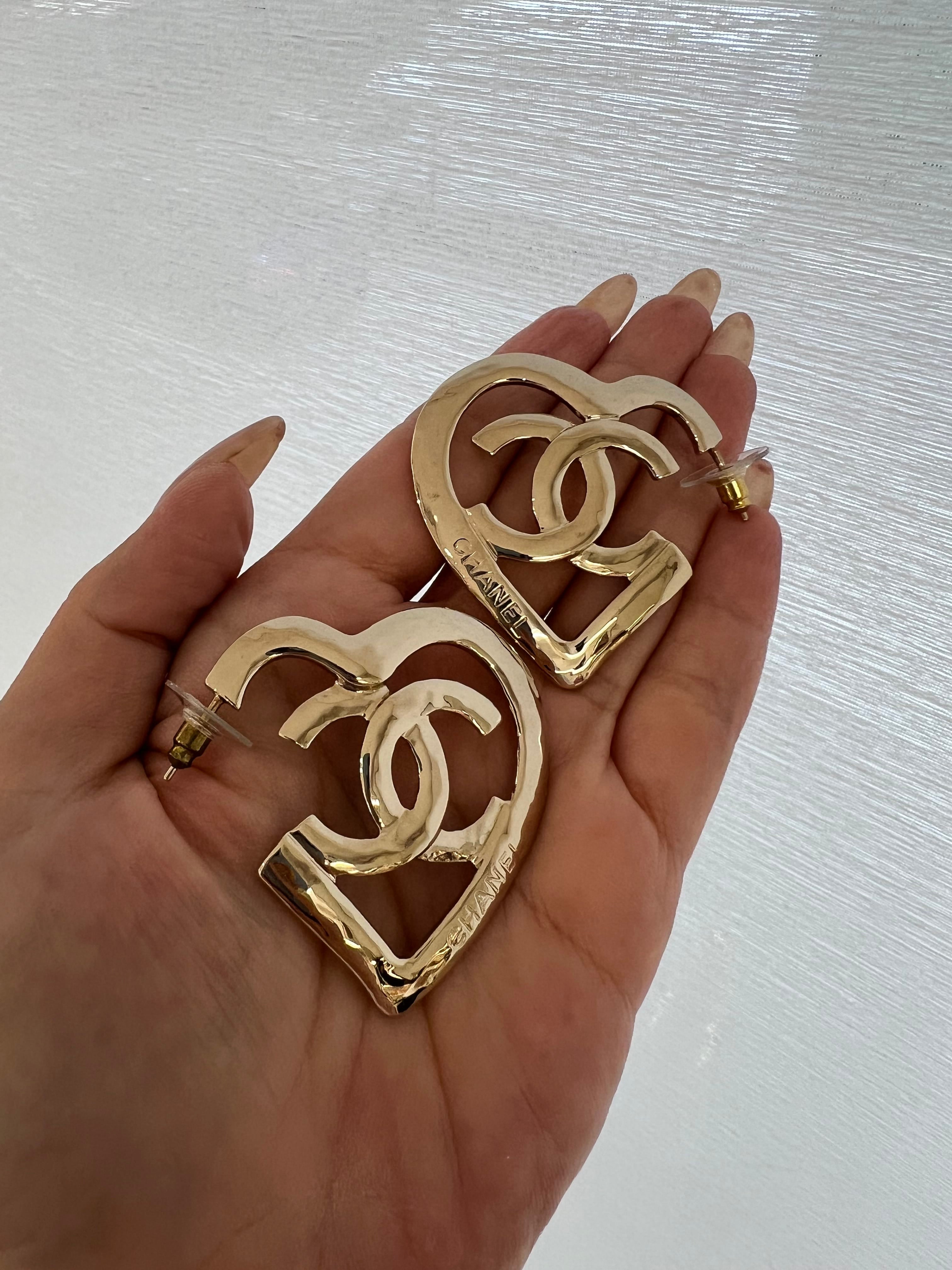 Luxury Promise Chanel heart shape earrings LGHW SYC8405X