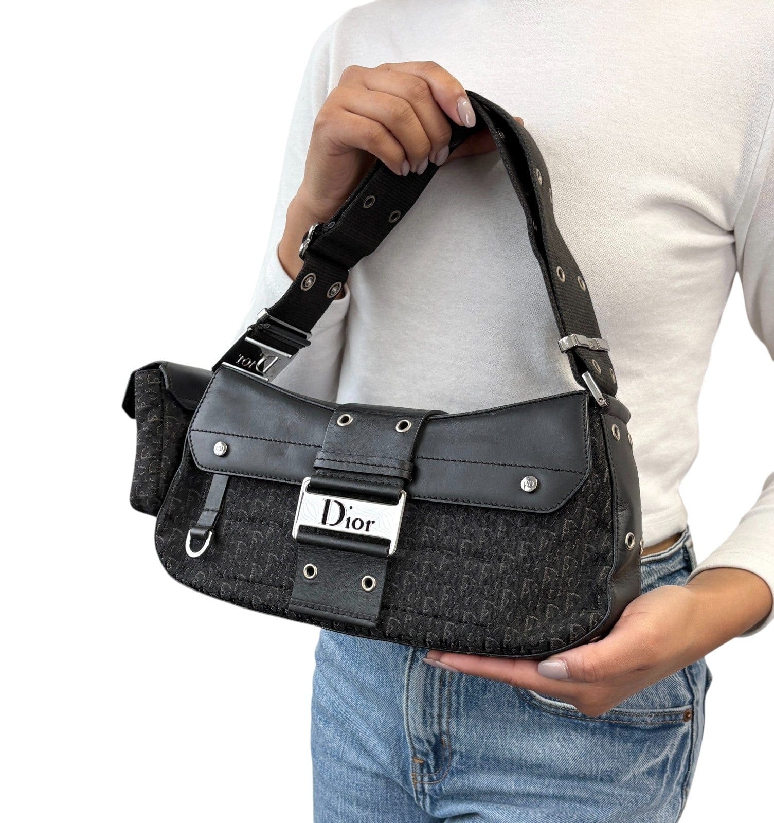 Luxury Promise Christian Dior Vintage 2002 Trotter Street Chic Columbus Shoulder Bag Black