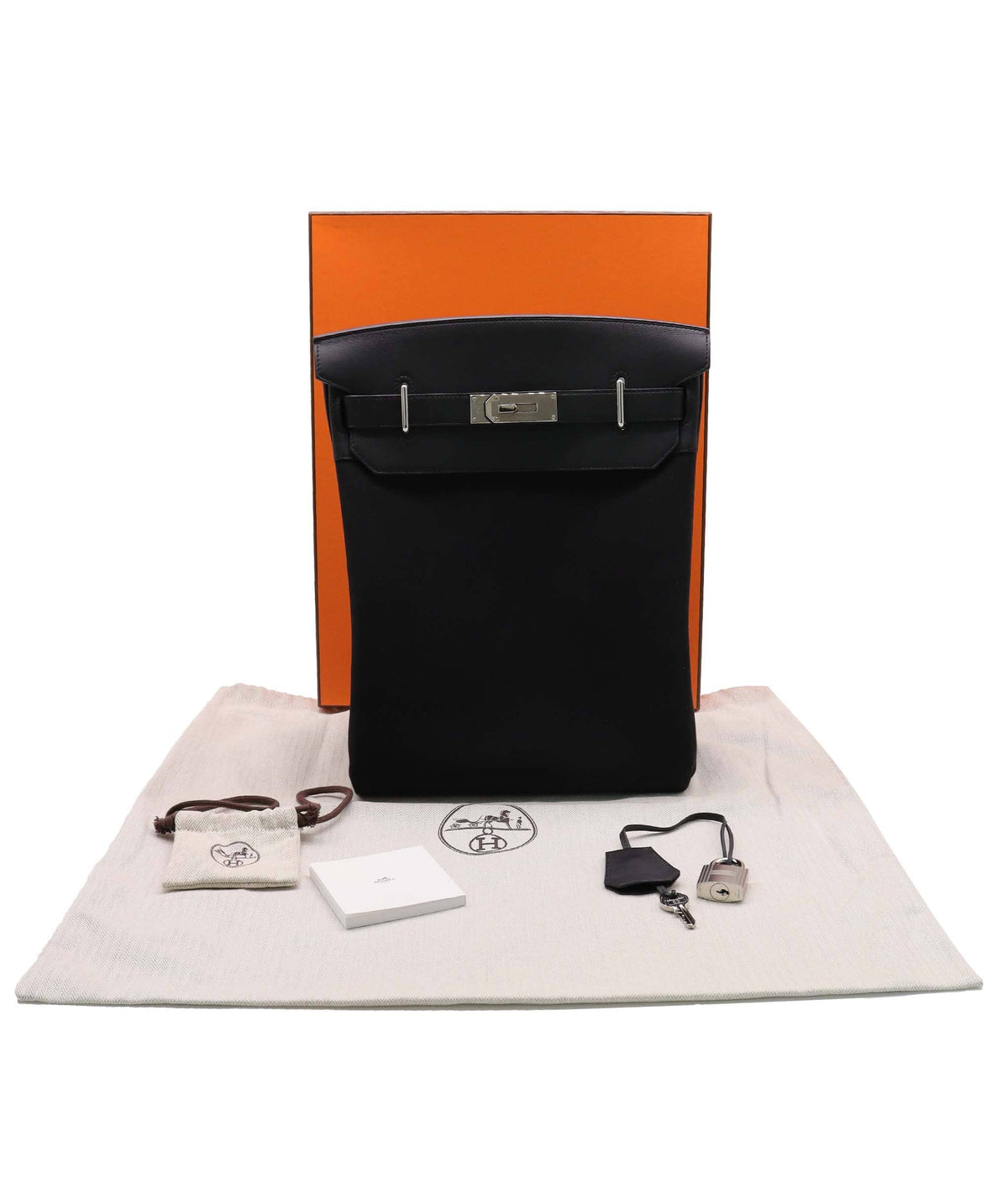 Luxury Promise Hac A Dos Swift Leather Black GM PHW AGC4023