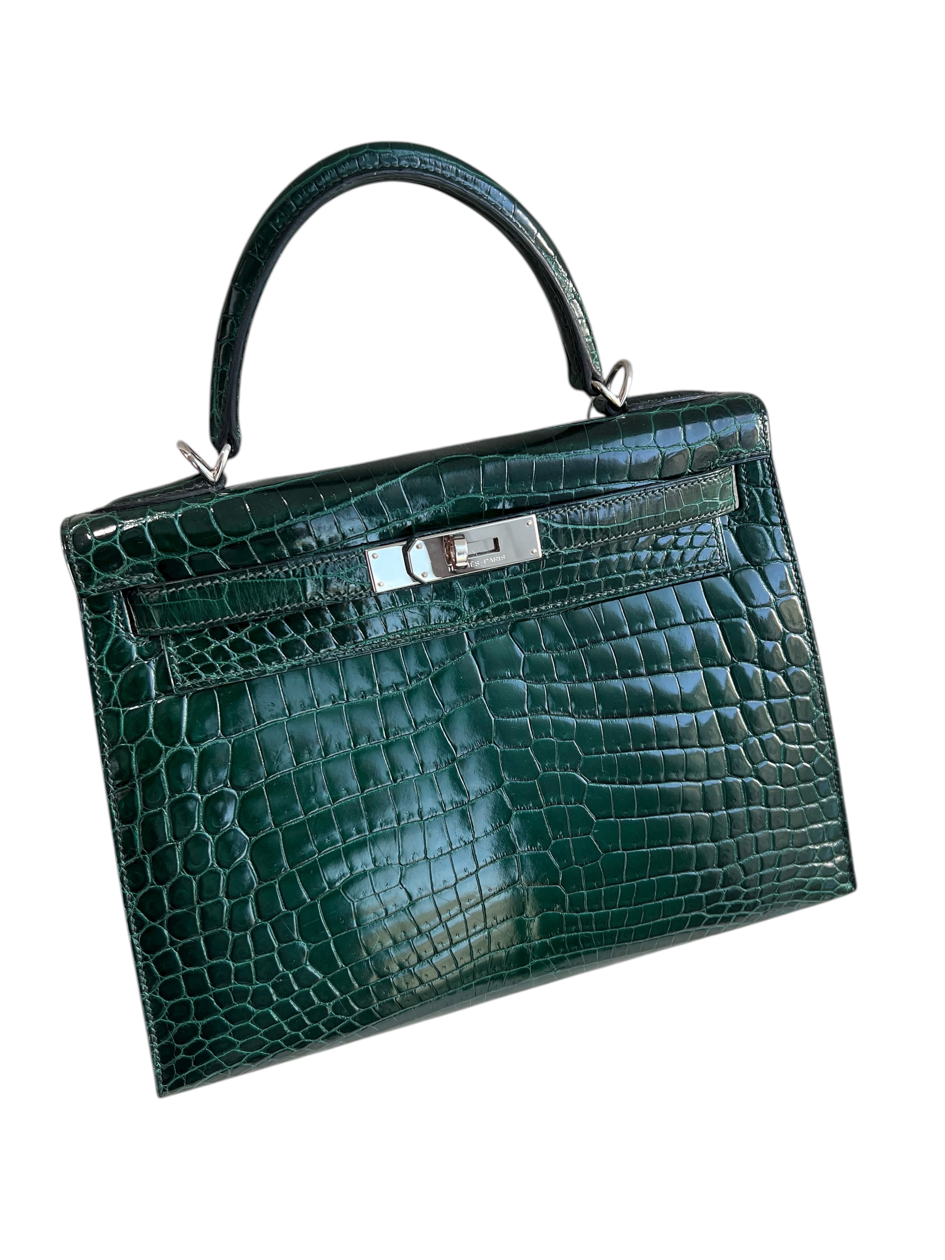Luxury Promise *Hermes Kelly 28 Vert Fonce PHW SYCYB1096