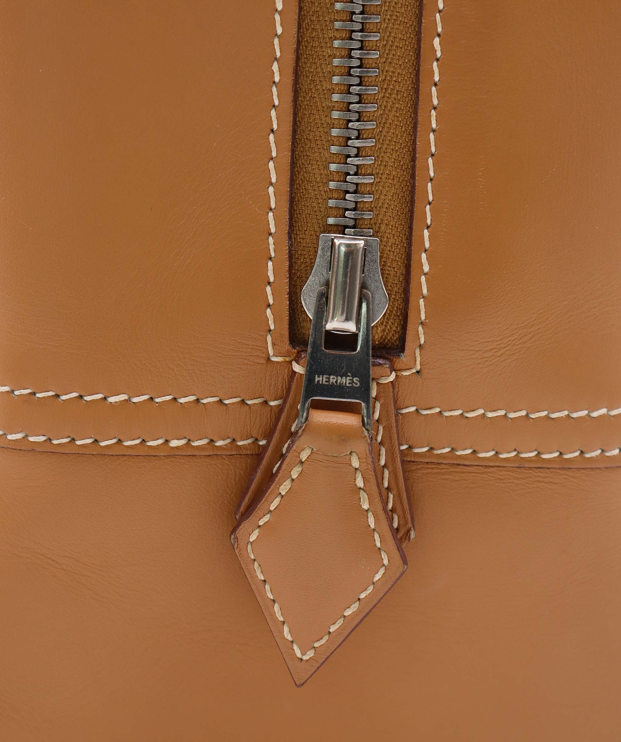 Luxury Promise HERMES PLUME 28 NATUREL VEAU CHAMONIX HAND BAG 2004 SQUARE H PALLADIUM HARDWARE DXBS6649