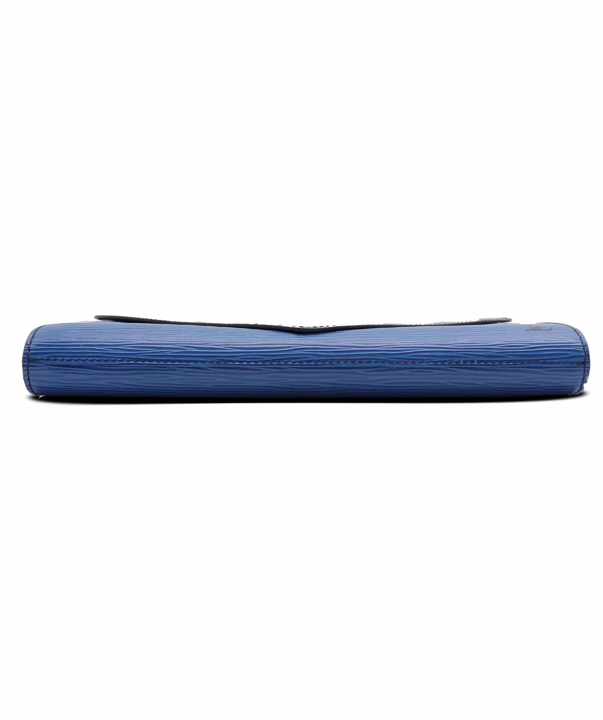 Luxury Promise LOUIS VUITTON Epi Art Deco Clutch Bag Blue M52635 LV Auth BA5485 BA5485 DXBS6375