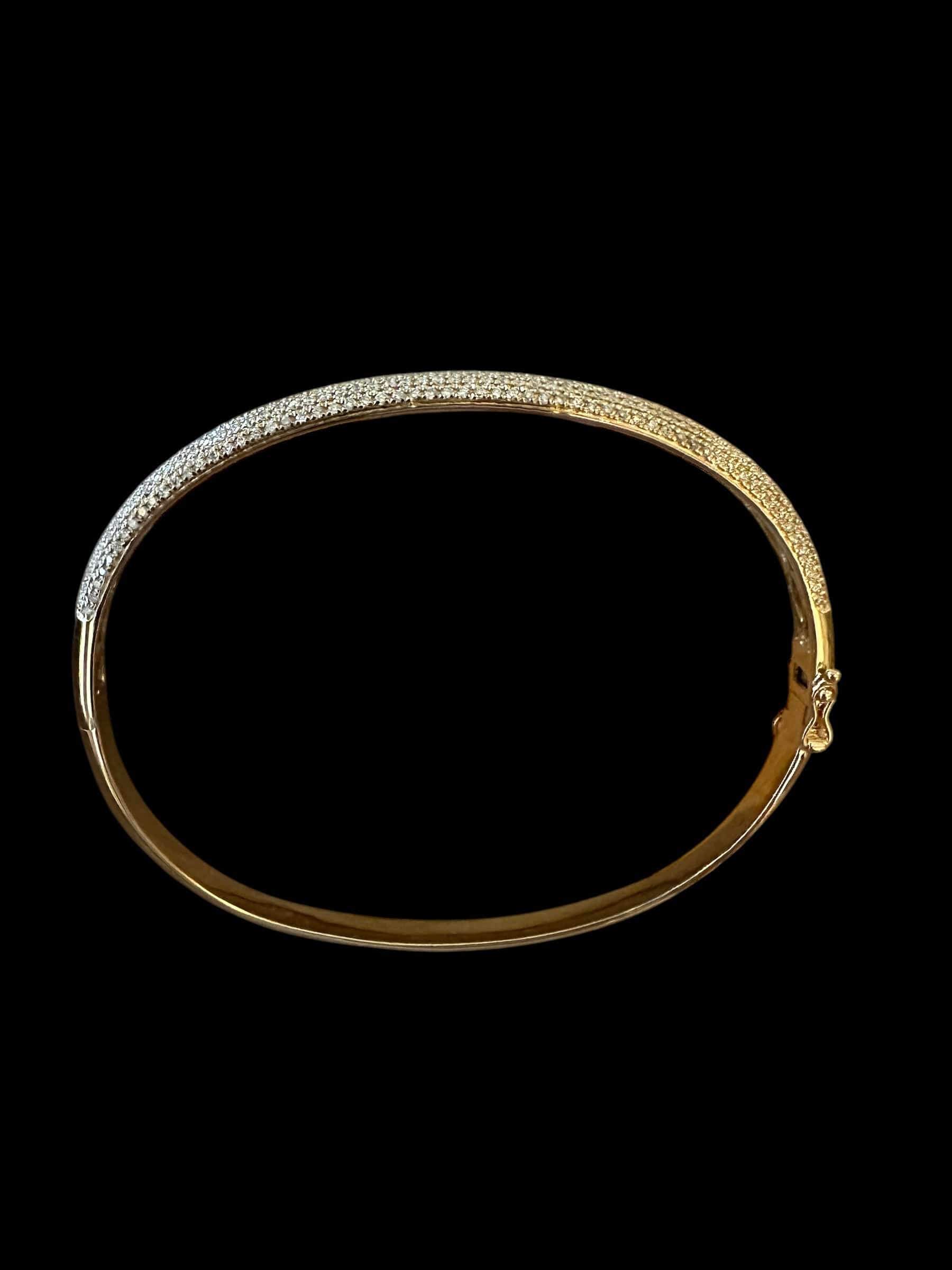 Luxury Promise 1.40ct Natural White Diamond Bangle set in 18K Yellow Gold