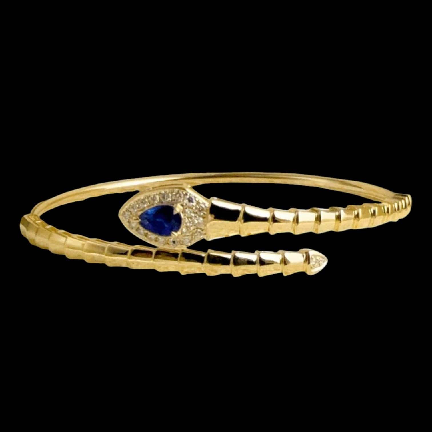 Luxury Promise Sri Lanka Natural Royal Blue 0.63ct Sapphire Stone Serpenti Bangle with 0.23ct Diamond set in 18K Gold