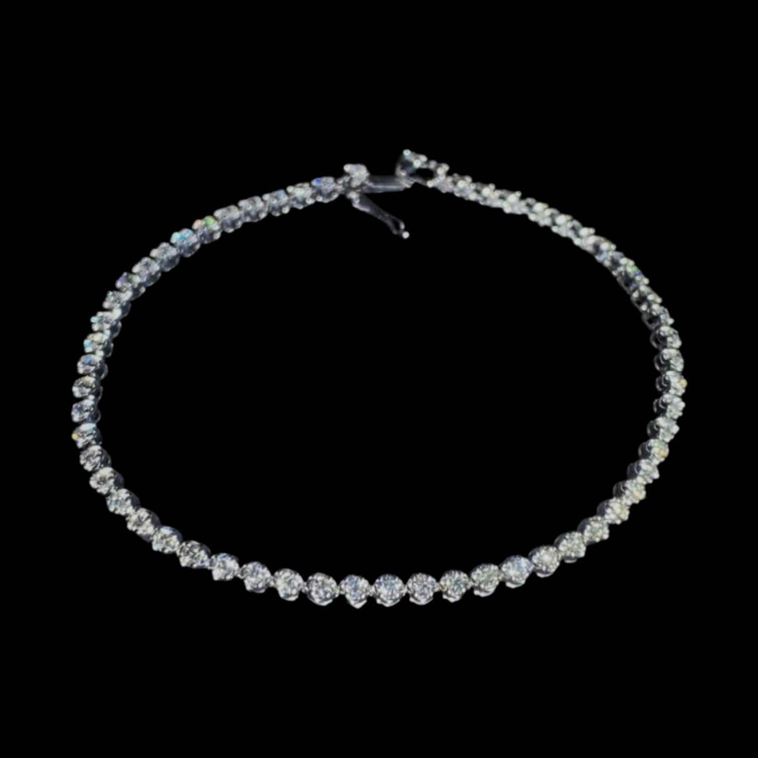 Luxury Promise 1.99ct White Diamond Tennis Bracelet set in 18K Gold - 17-18cm