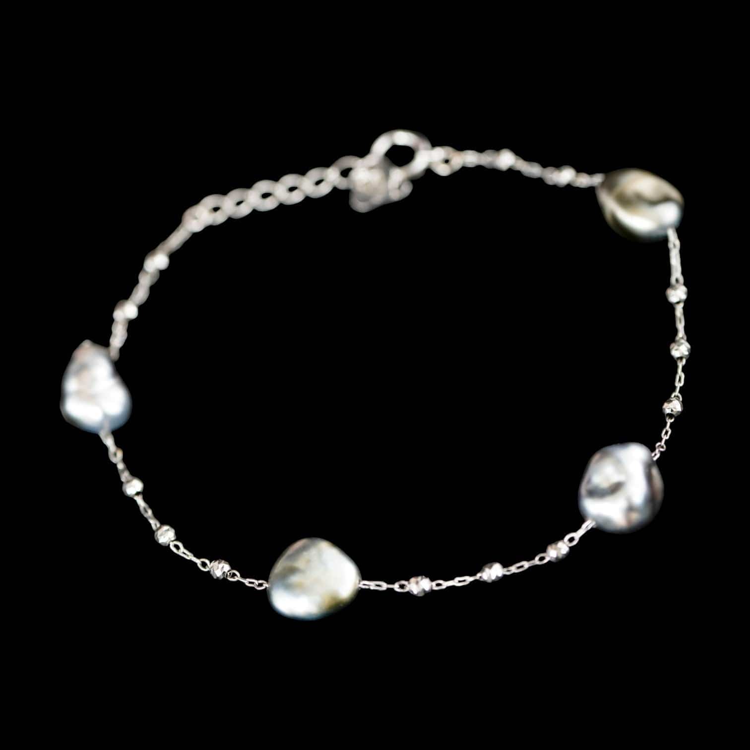 Luxury Promise Natural Baroque Black Tahitian Pearl Bracelet set in 18k White Gold