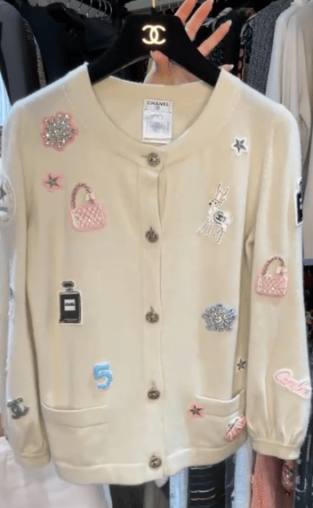 Luxury Promise CHANEL 2008 BATCH CARDIGAN FT102319