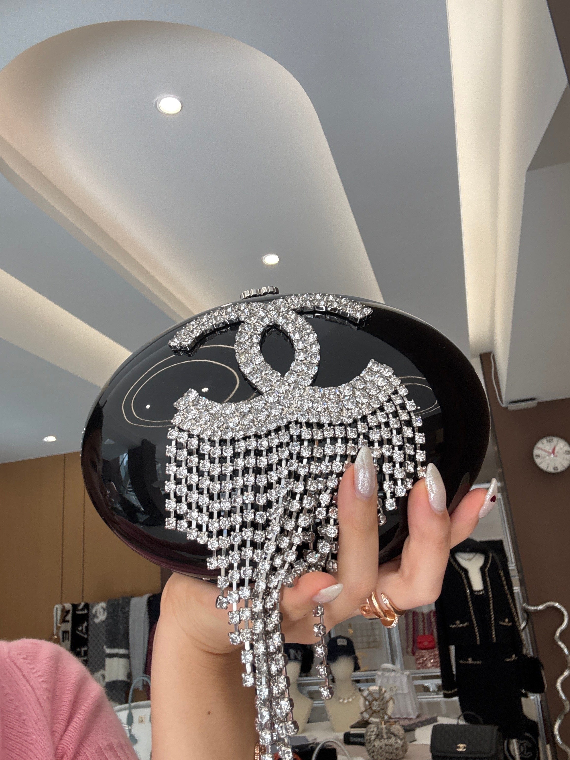 Luxury Promise CHANEL 2018 ACRYLIC minaudiere AVCB1013