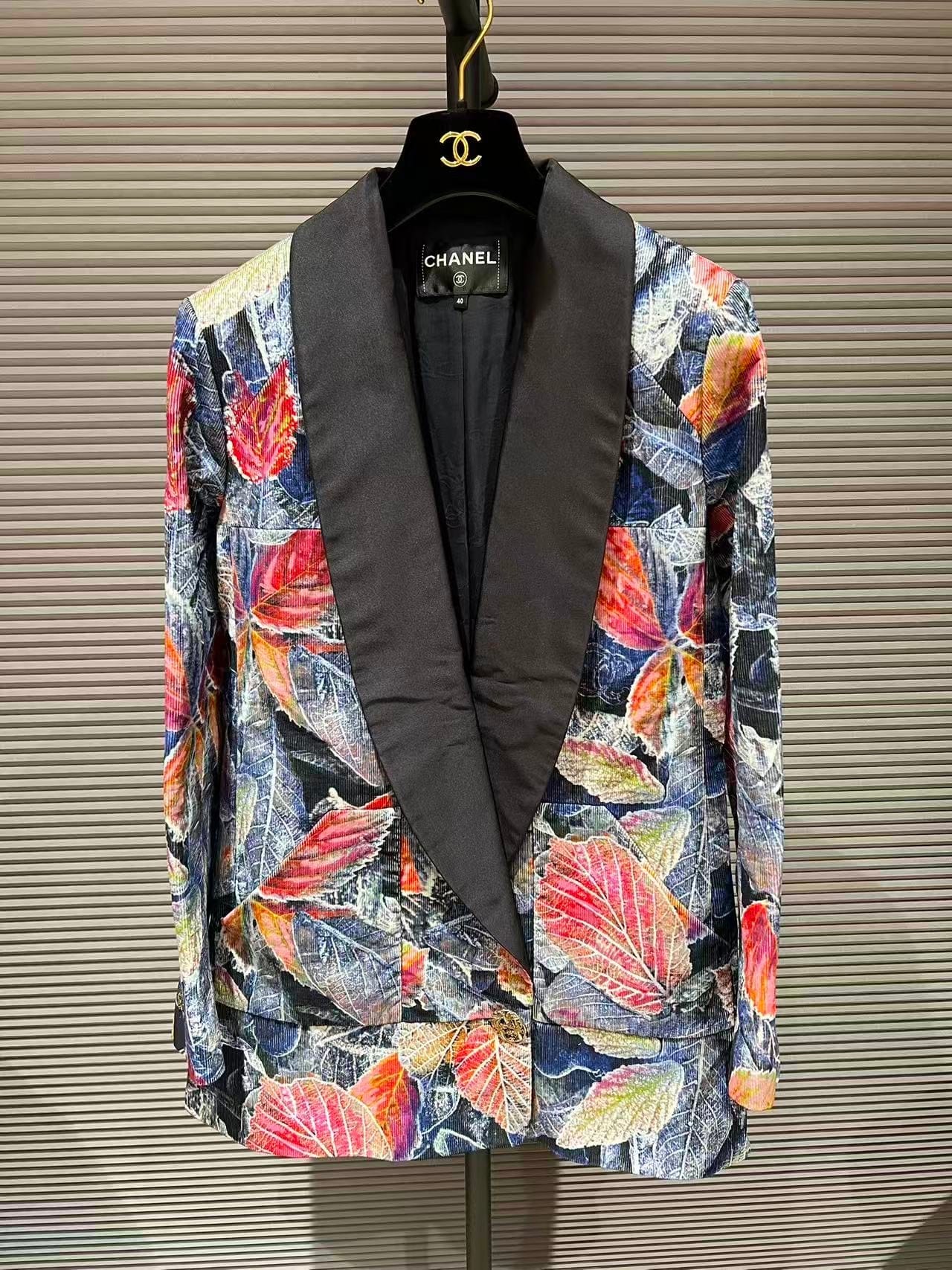 Luxury Promise Chanel forest 2018 jacket sz40 FT609