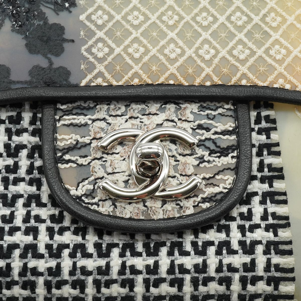 LUXURY PROMISE CHANEL JUMBO PATCHWORK COCOMARK FLOWER CHAIN SHOULDER BAG BLACK WHITE PVC TWEED SILVER HARDWARE 90341912