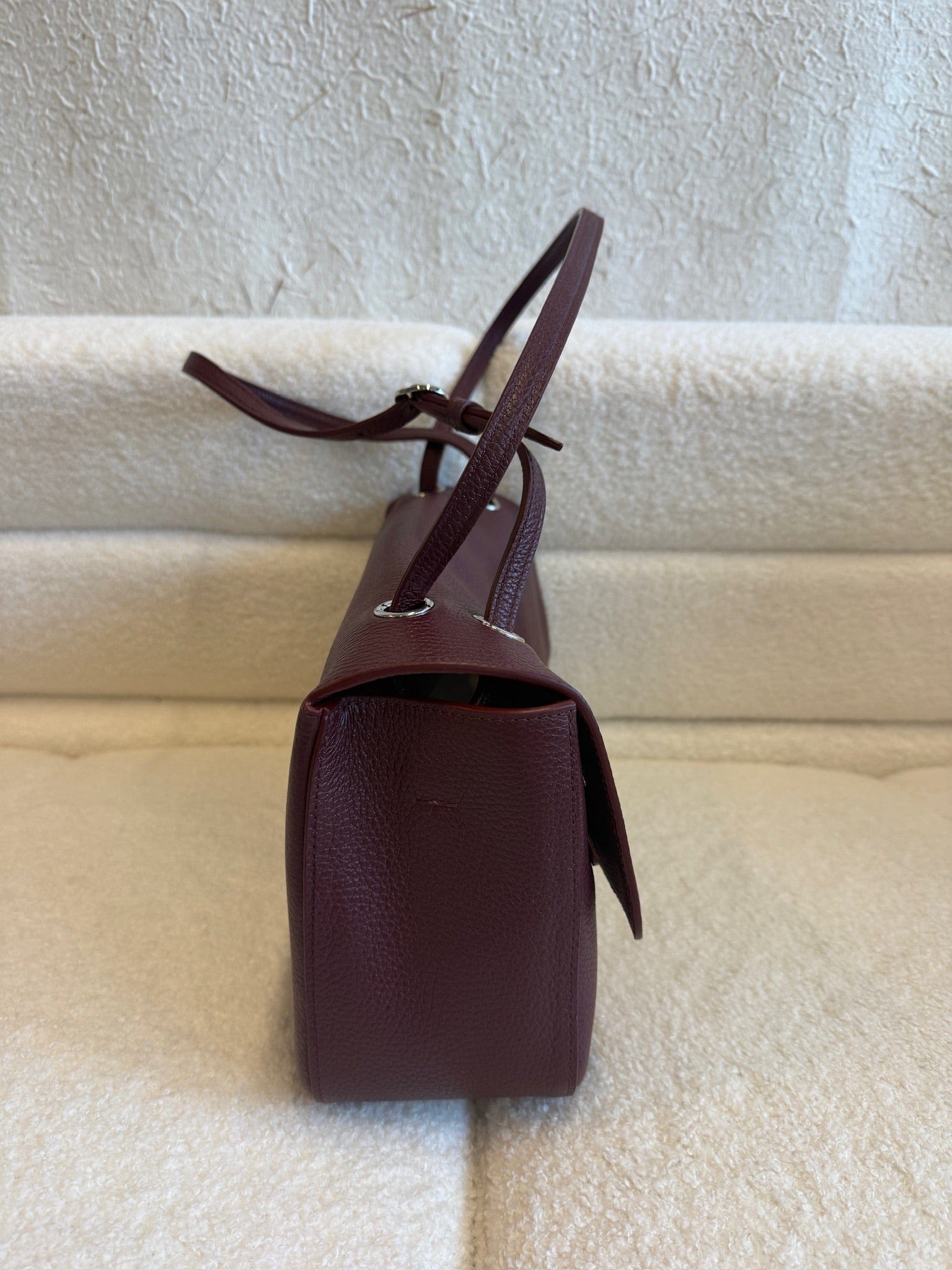 Luxury Promise Chanel Maxi Flap bag Grained Calfskin & Silver Metal
