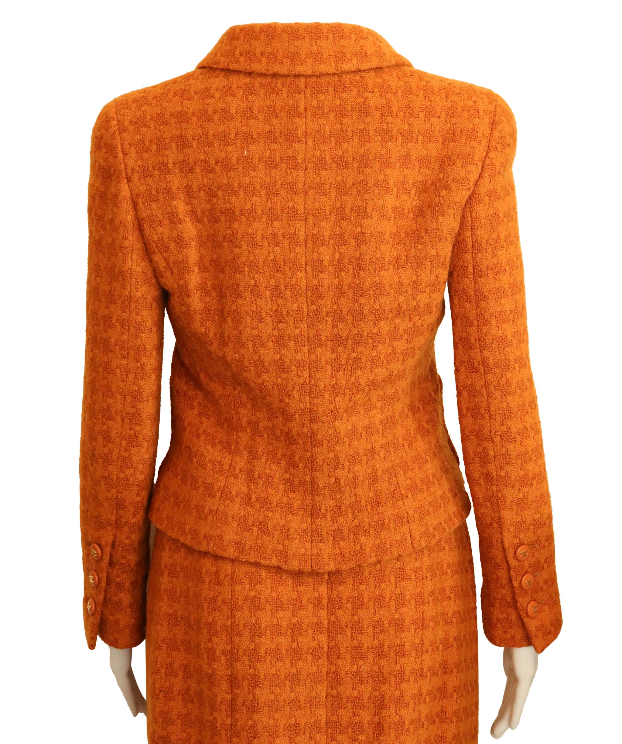 Luxury Promise Chanel orange set FT526