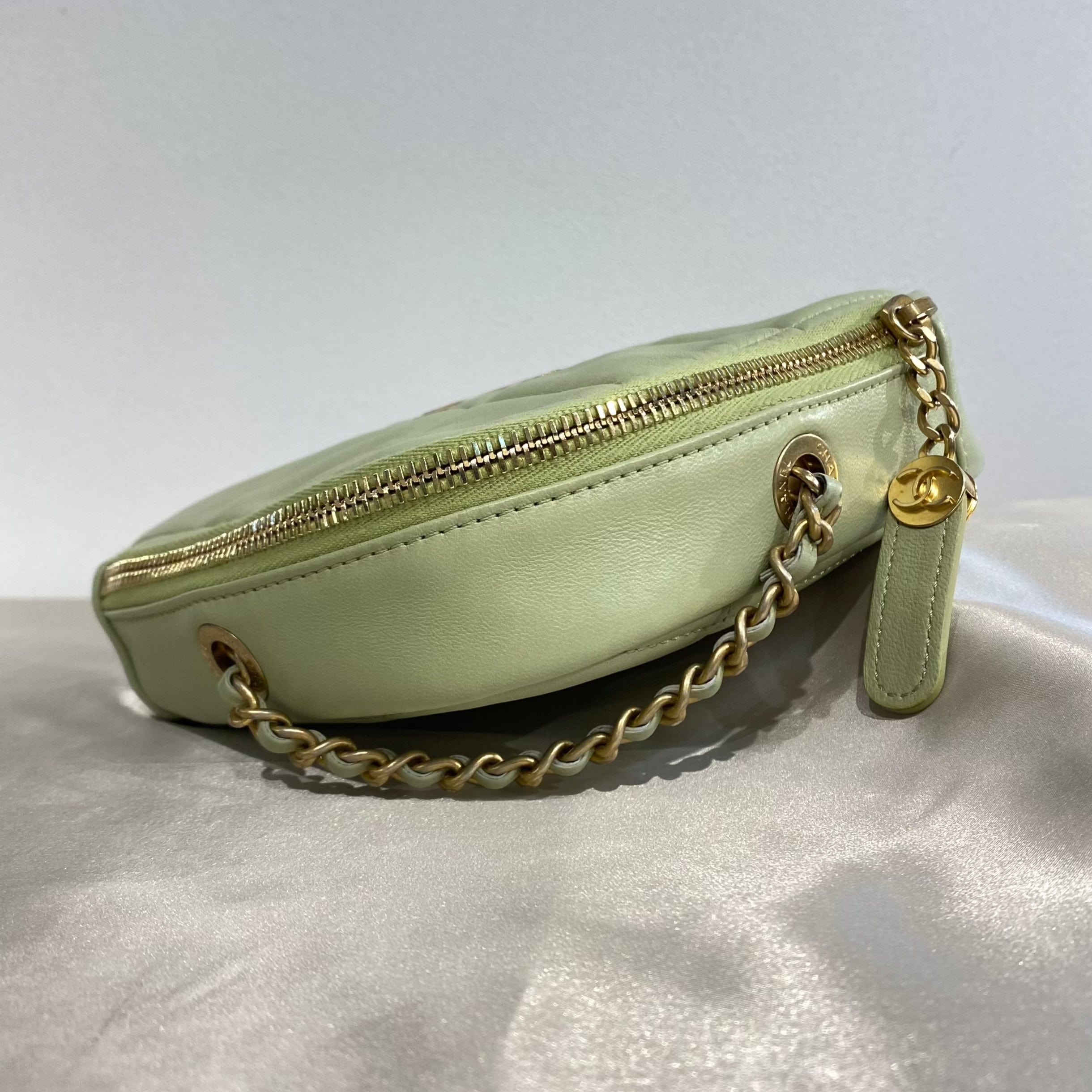 Luxury Promise CHANEL RHOMBUS CHAIN SHOULDER BAG GREEN LAMB SKIN 90213930