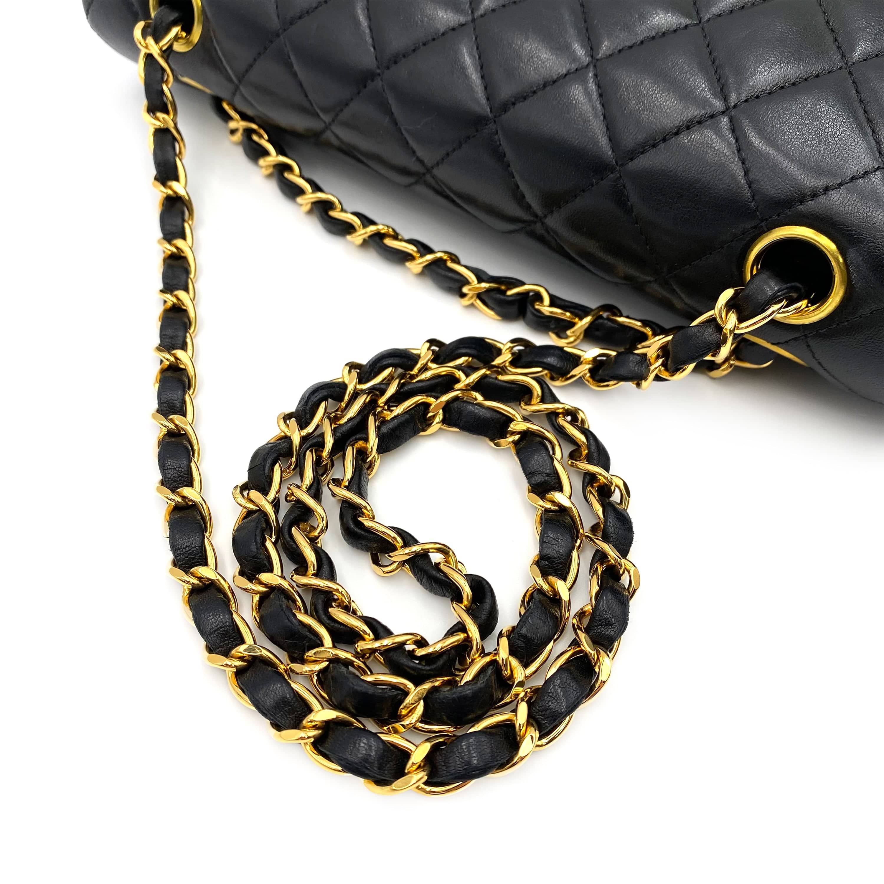 Luxury Promise CHANEL VINTAGE CLASSIC FLAP MEDIUM CHAIN SHOULDER BAG BLACK LAMB SKIN 90233728