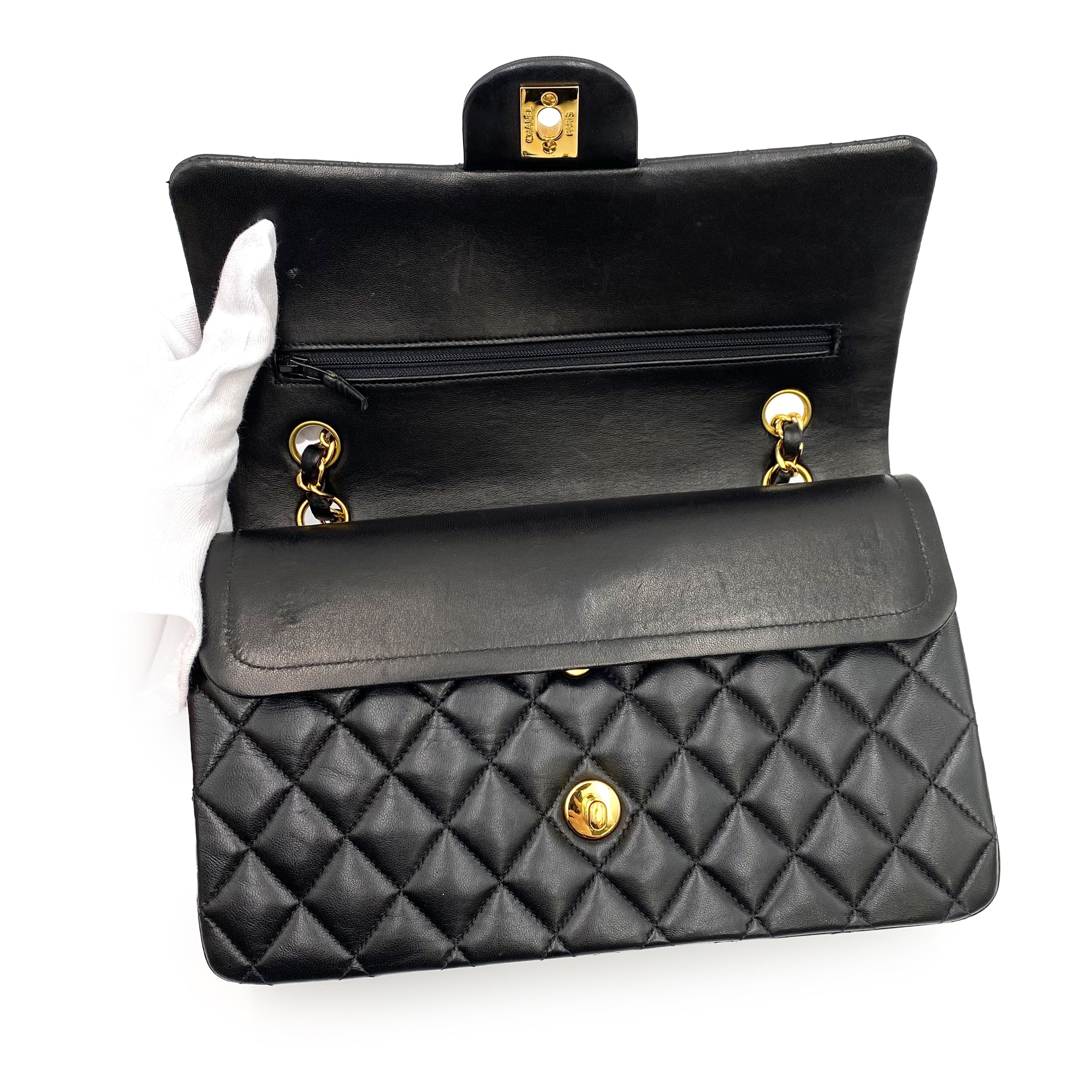 Luxury Promise CHANEL VINTAGE CLASSIC FLAP MEDIUM CHAIN SHOULDER BAG BLACK LAMB SKIN 90233728