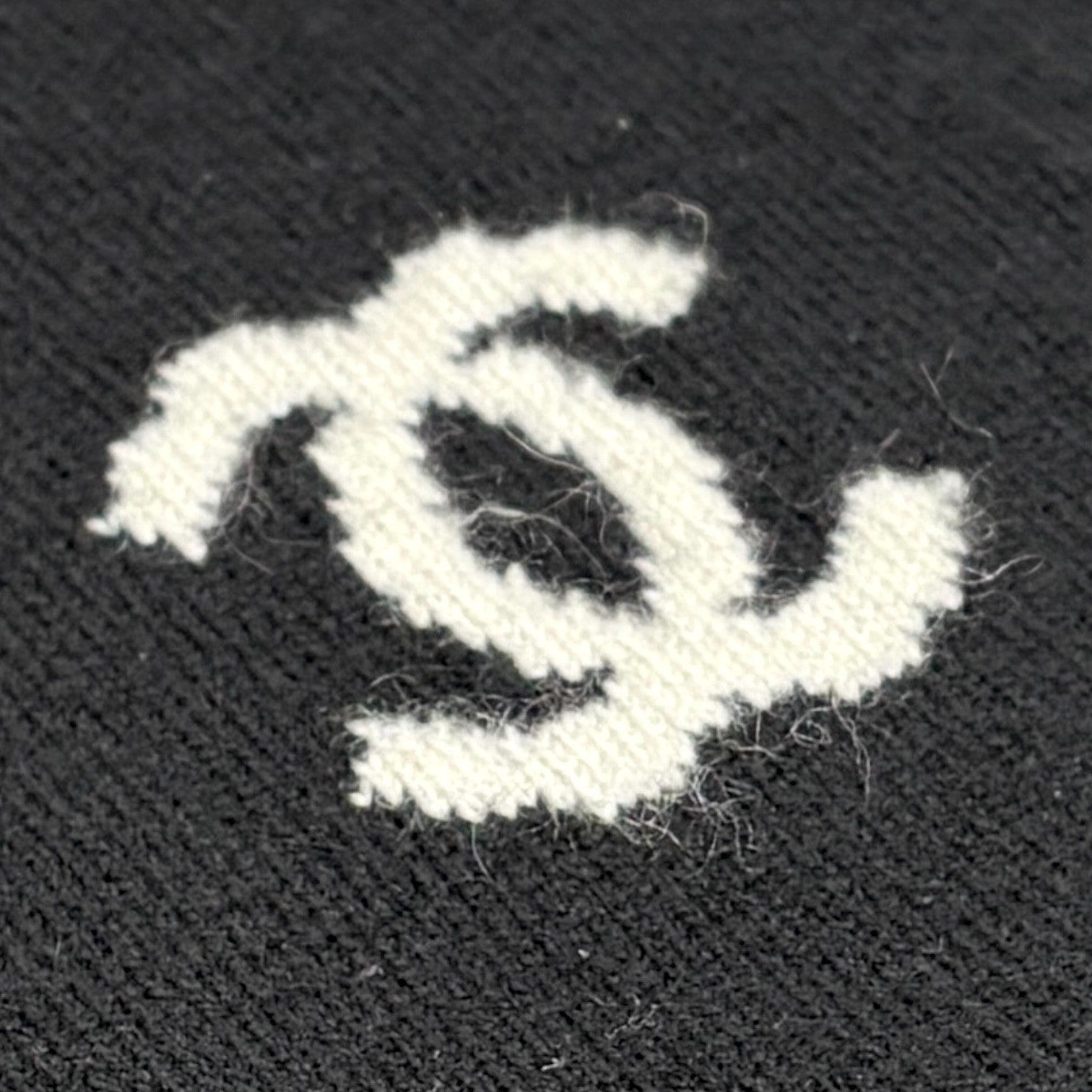 Luxury Promise CHANEL Vintage 04A CC Logo Knit Dress One-piece #34 Black Gray Cashmere Button