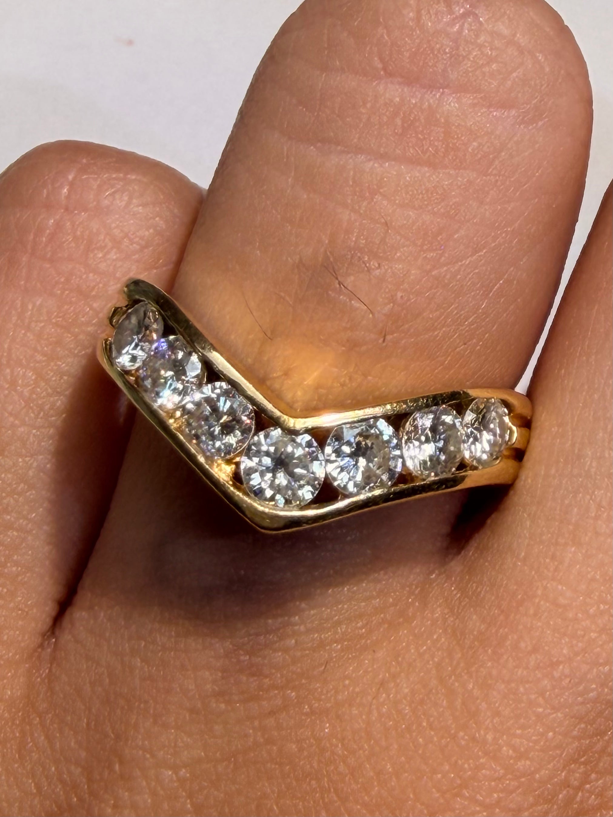 Luxury Promise Diamond V Ring in 18K / D1.02ct (7.5us) 3300 JJC0531