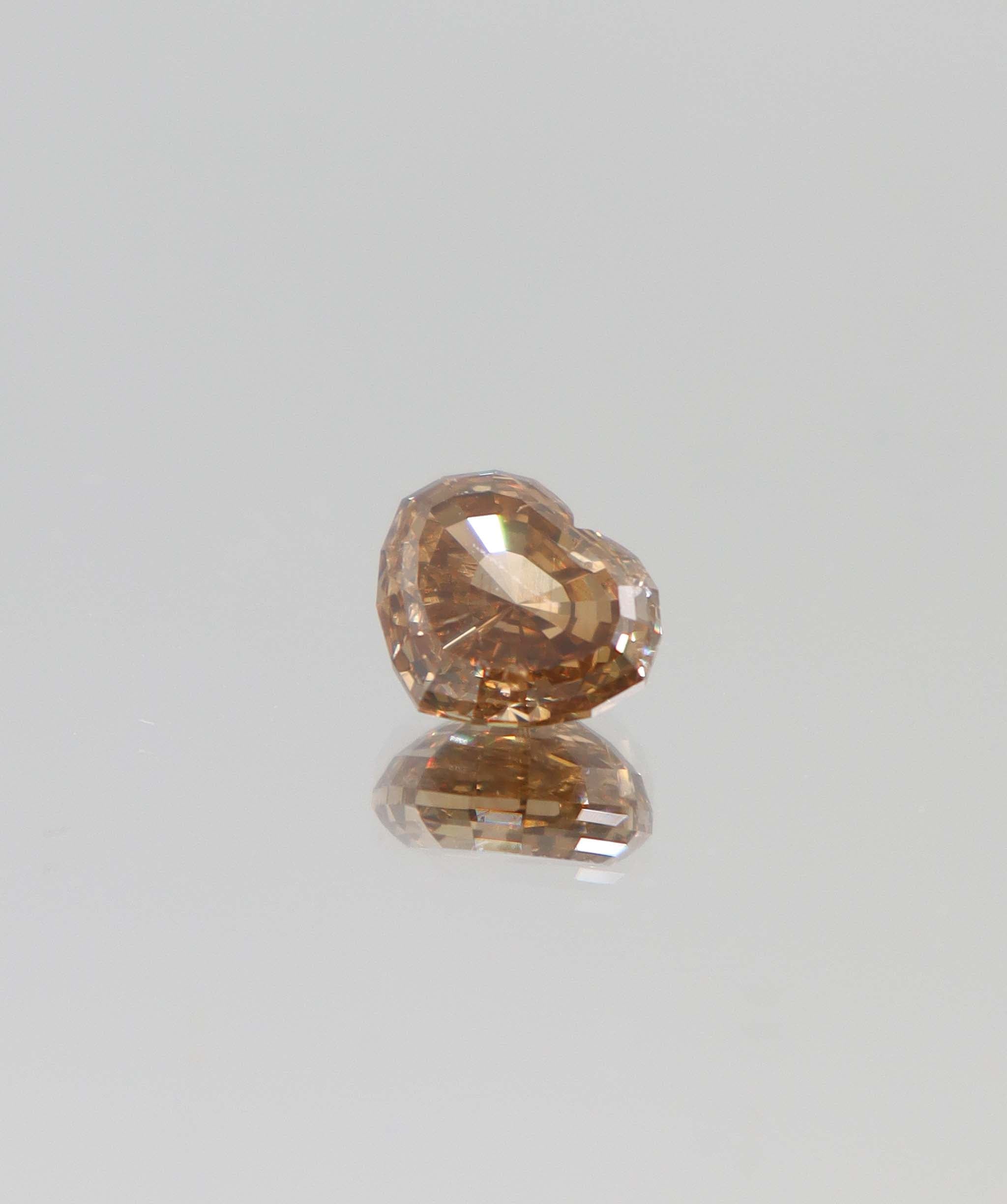 Luxury Promise 3.02ct purplish-orange antique heart-shape diamond DXBCS4378