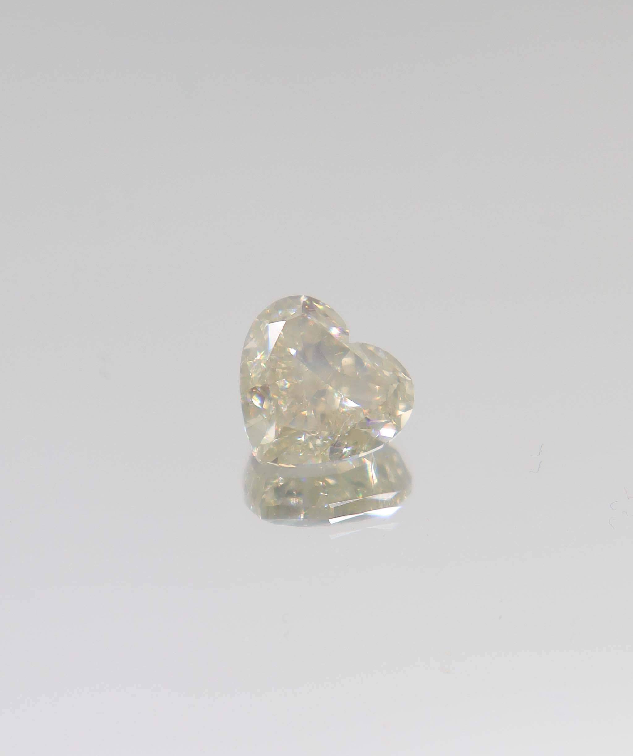 Luxury Promise 5.05ct champagne heart diamond DXBCS4382