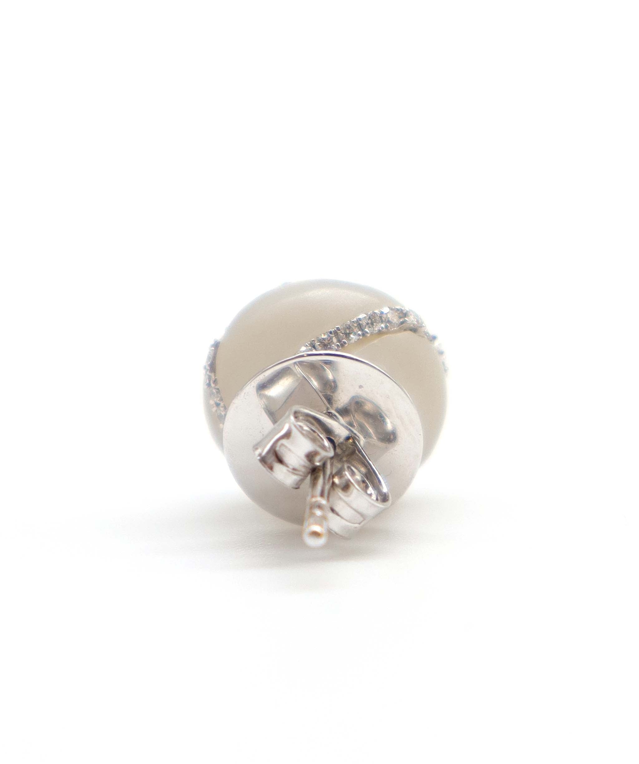 Luxury Promise EARRING GOLD WT 4.18 DIA WT 1.89 GEM WT 6.35