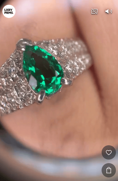 Luxury Promise Emerald Ring in PT900 / 6.7g, E0.63ct, D0.20ct / Size 6 US 0490A JJC0473