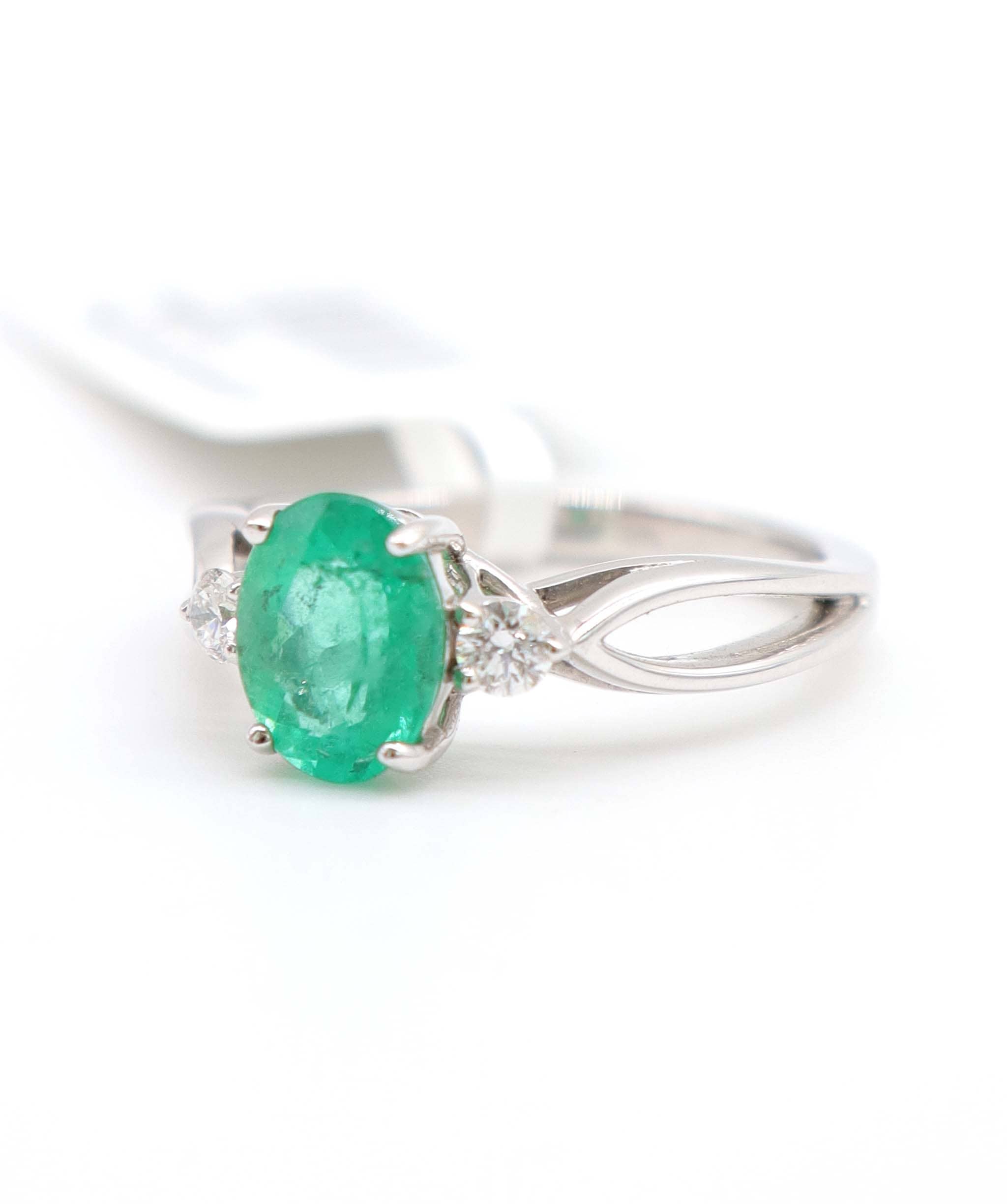 Luxury Promise 1.11ct Emerald & Diamond Ring in 18K White Gold DXBCS5097