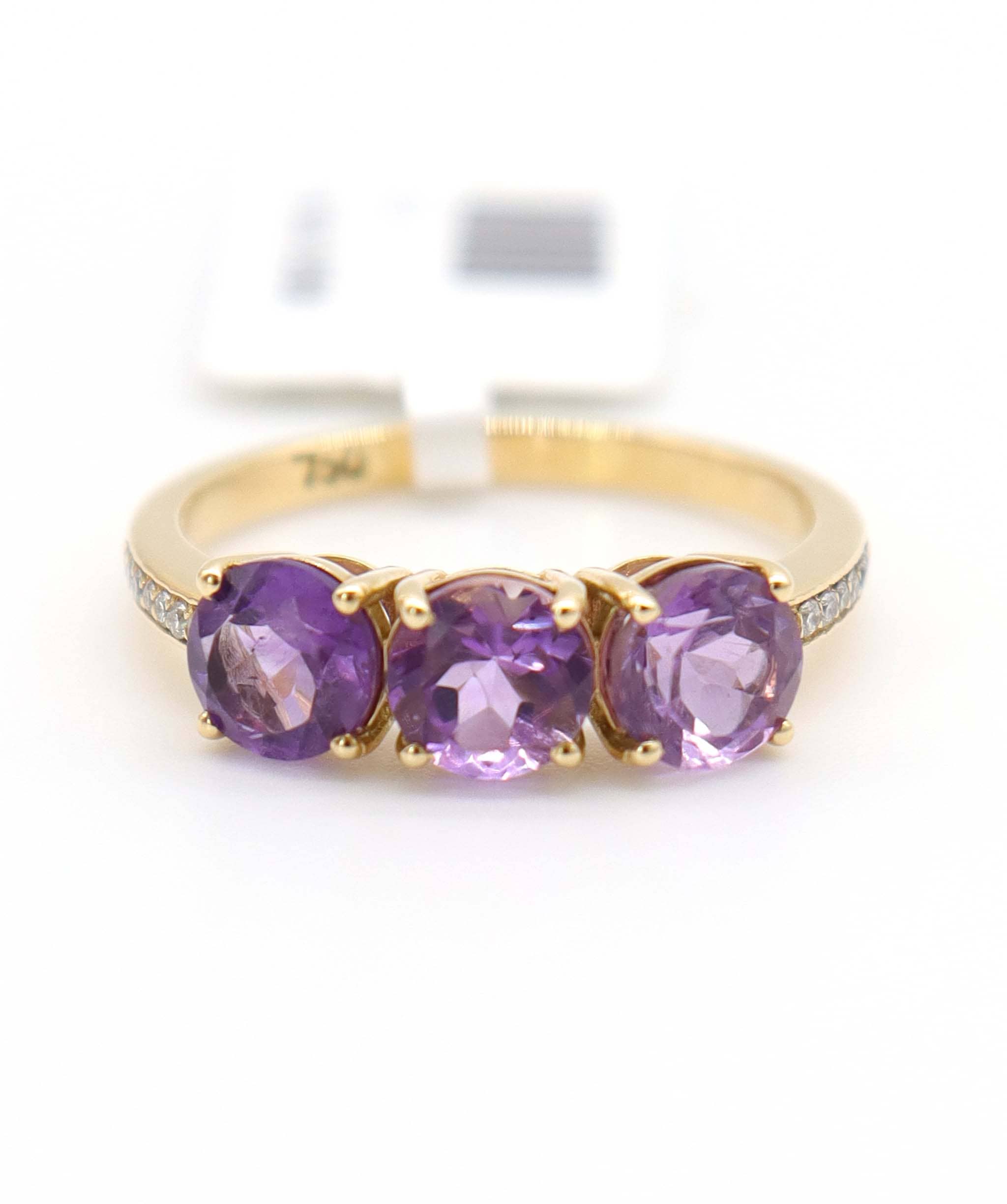 Luxury Promise 1.55ct Amethyst & Diamond Ring in 18K Yellow Gold DXBCS5079