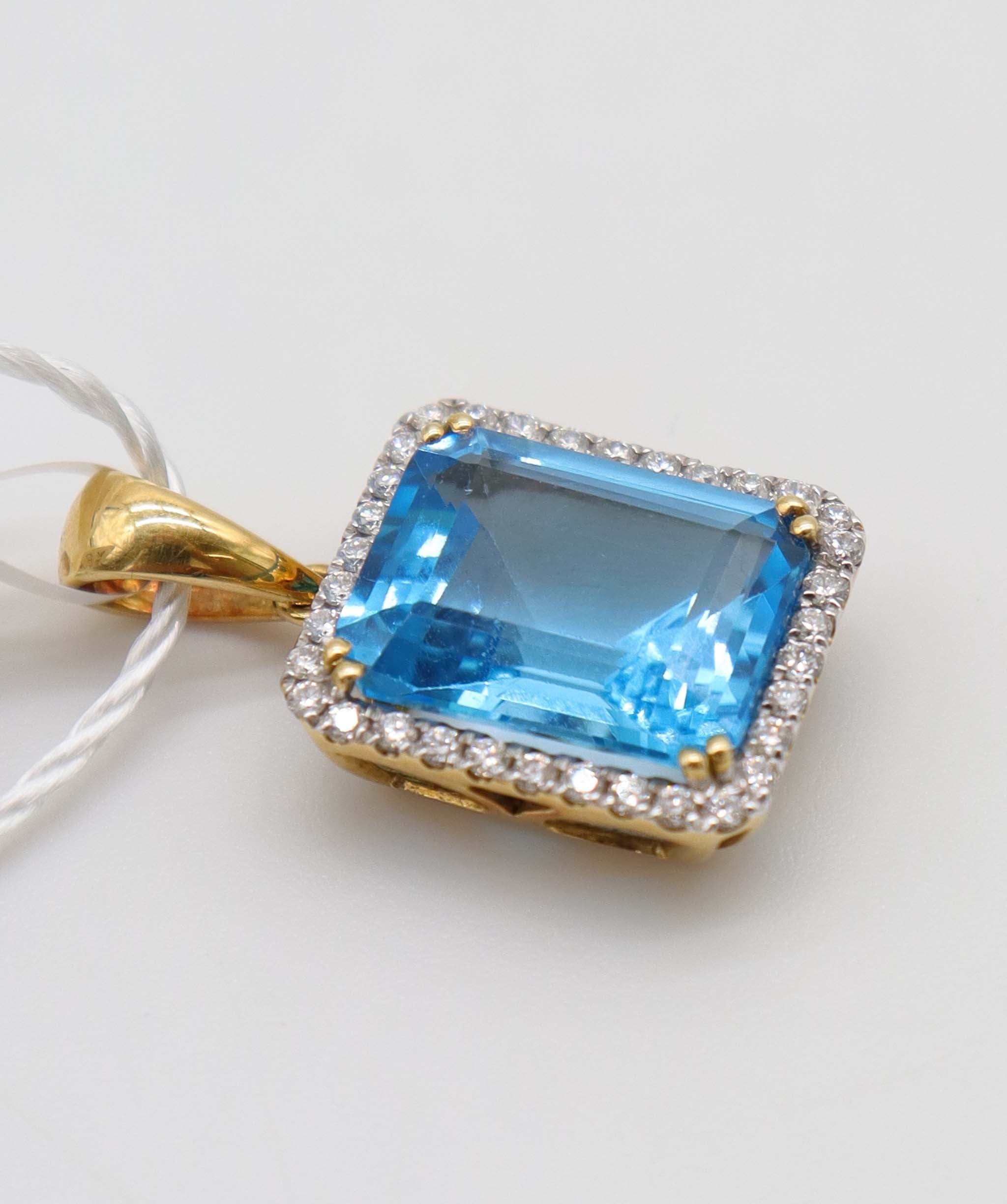 Luxury Promise 6.74ct Blue Topaz Diamond Pendant in 18K Yellow Gold DXBCS5078