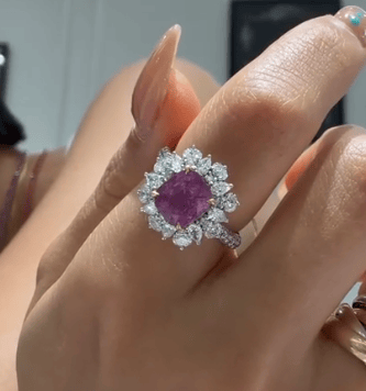Luxury Promise K18 Unheated Mahenge Spinel Ring - Two-way AVC2178