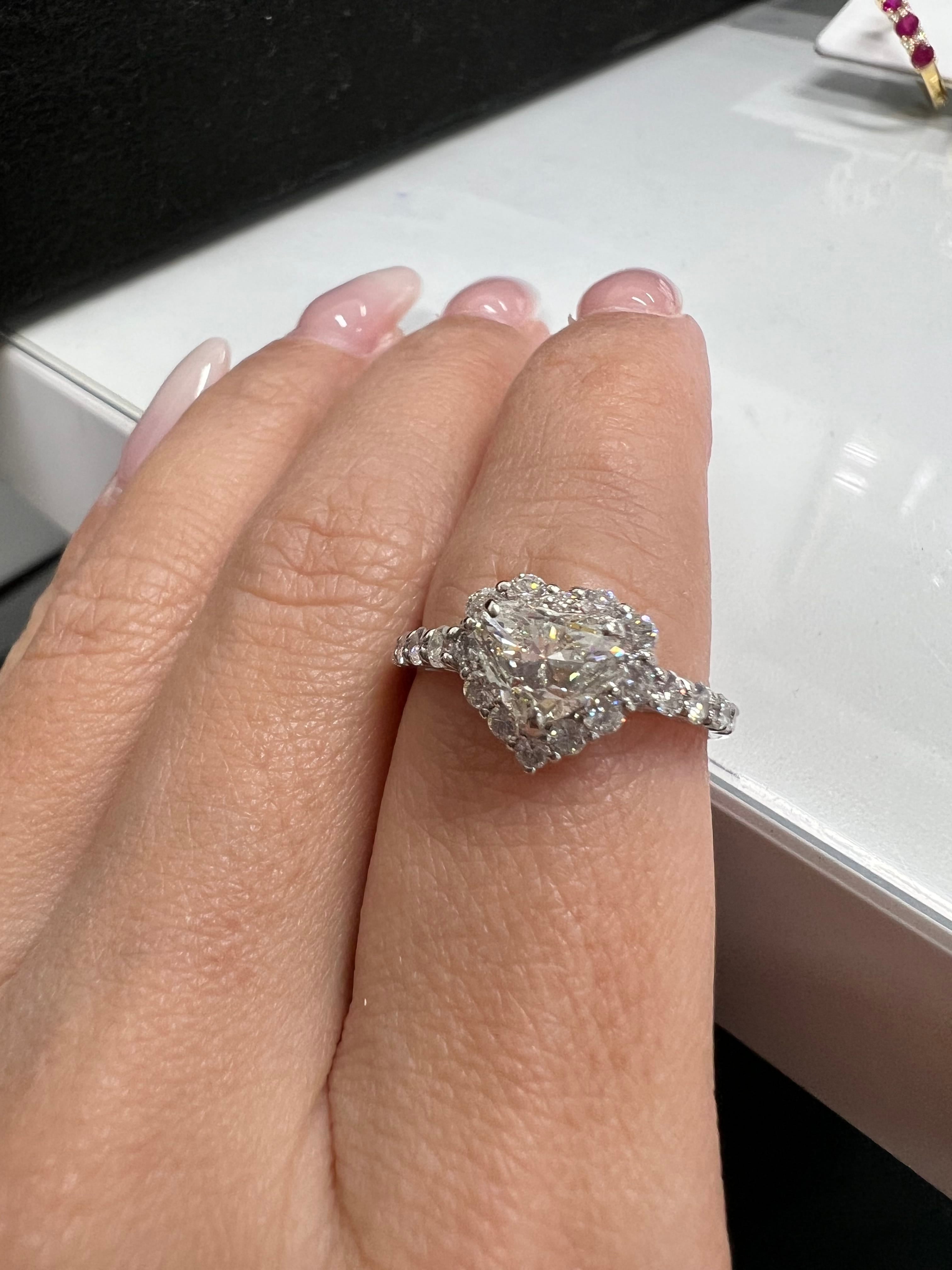 Luxury Promise PT900 D VS-1 HS SB Diamond RING SDR5356