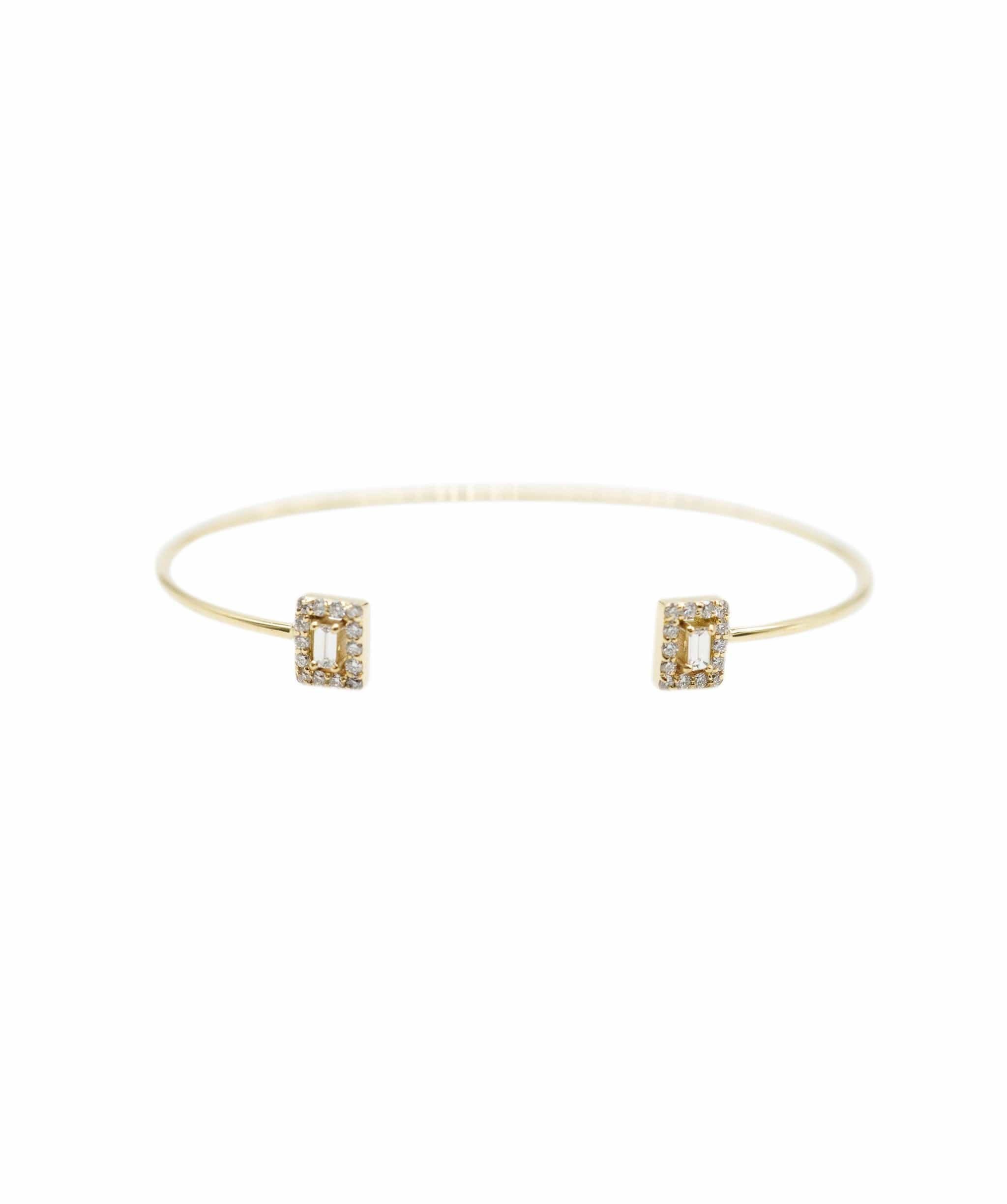 Luxury Promise Small size Baguette and billiant-cut diamond torc bangle in YG AHL1061