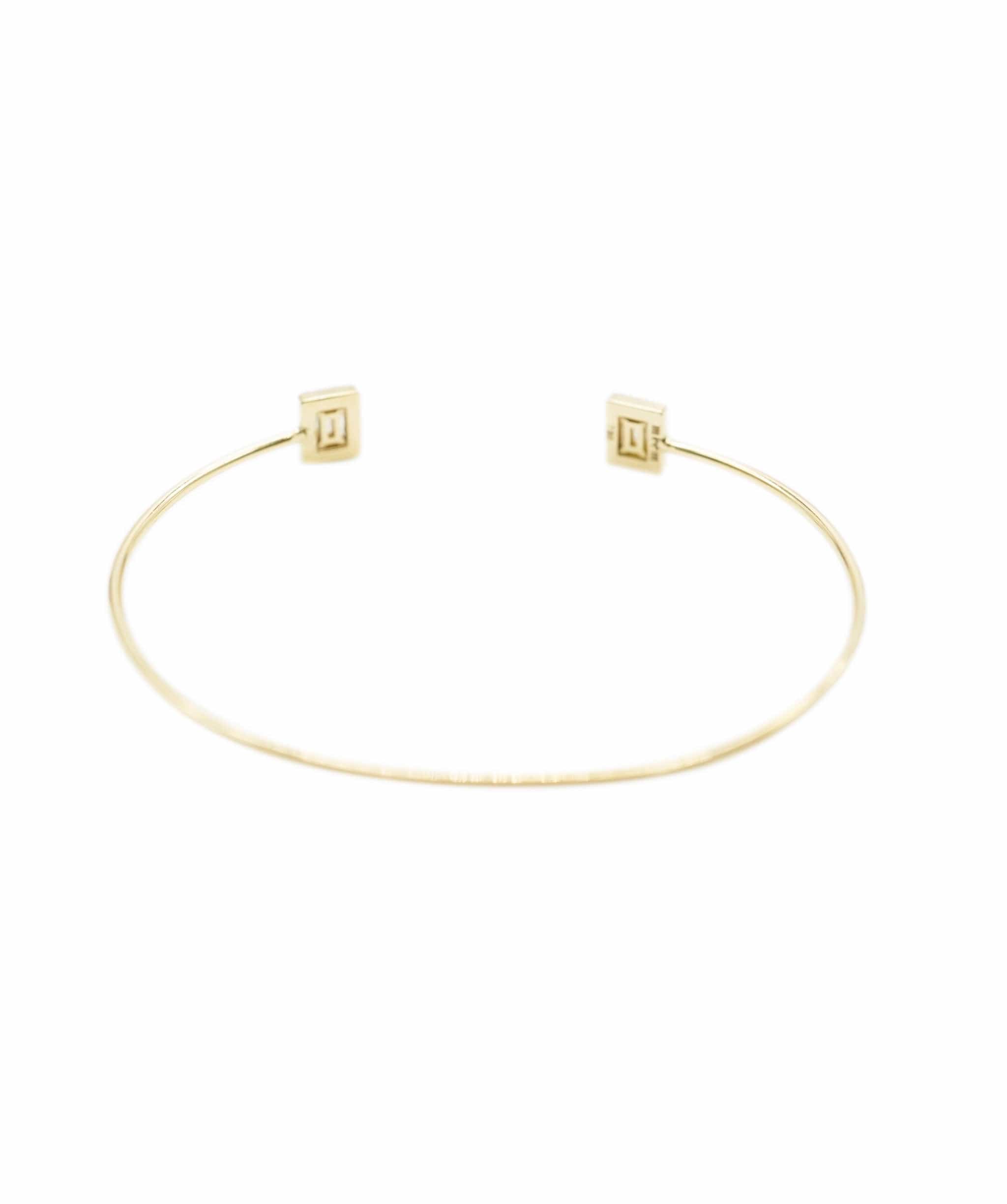 Luxury Promise Small size Baguette and billiant-cut diamond torc bangle in YG AHL1061