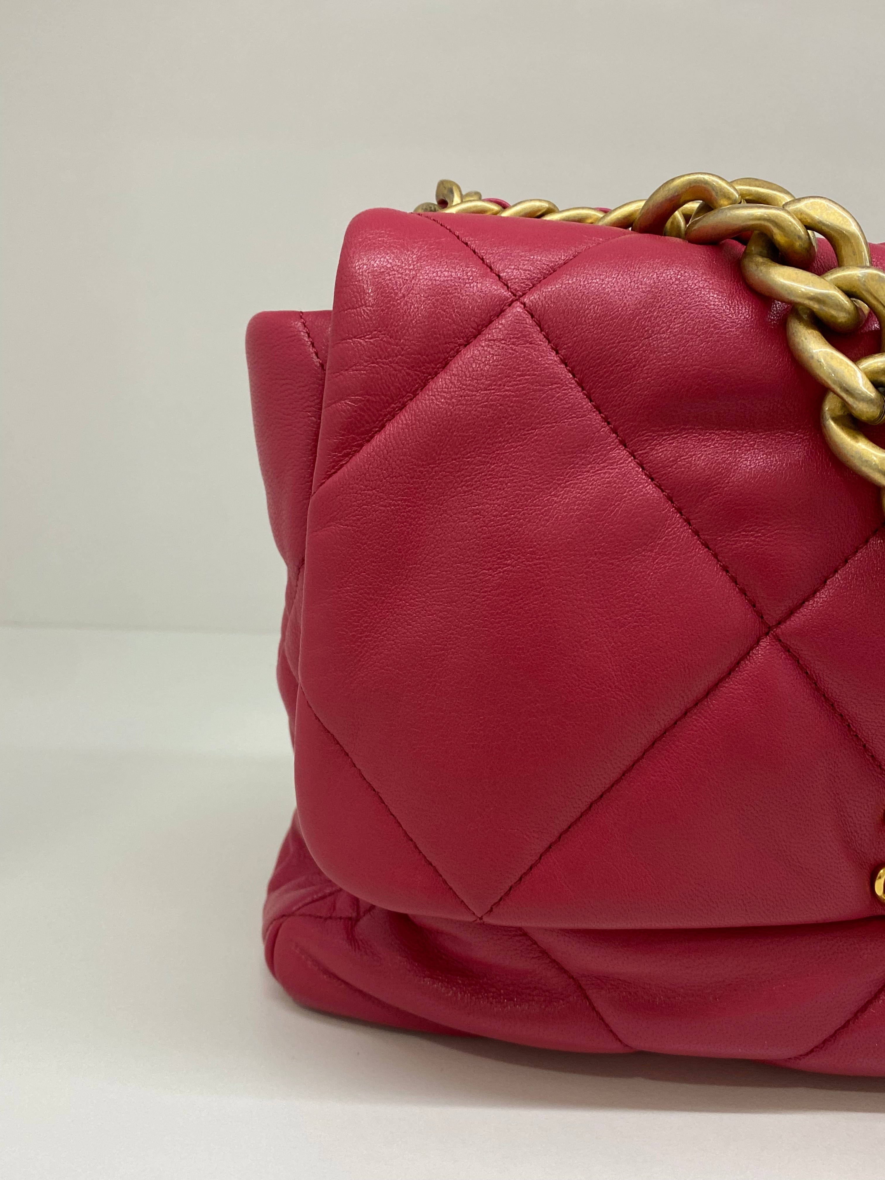 Luxury Promise Chanel 19 Large (Medium) Fuchsia Pink GHW