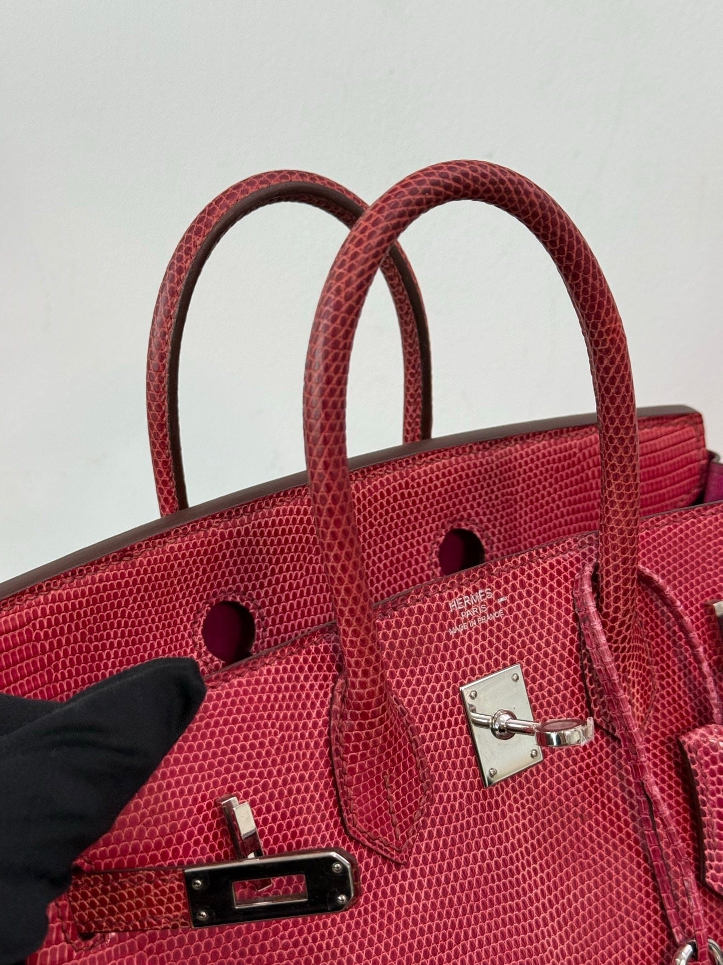 Luxury Promise Hermès Birkin 25 Pink Lizard Leather Handbag