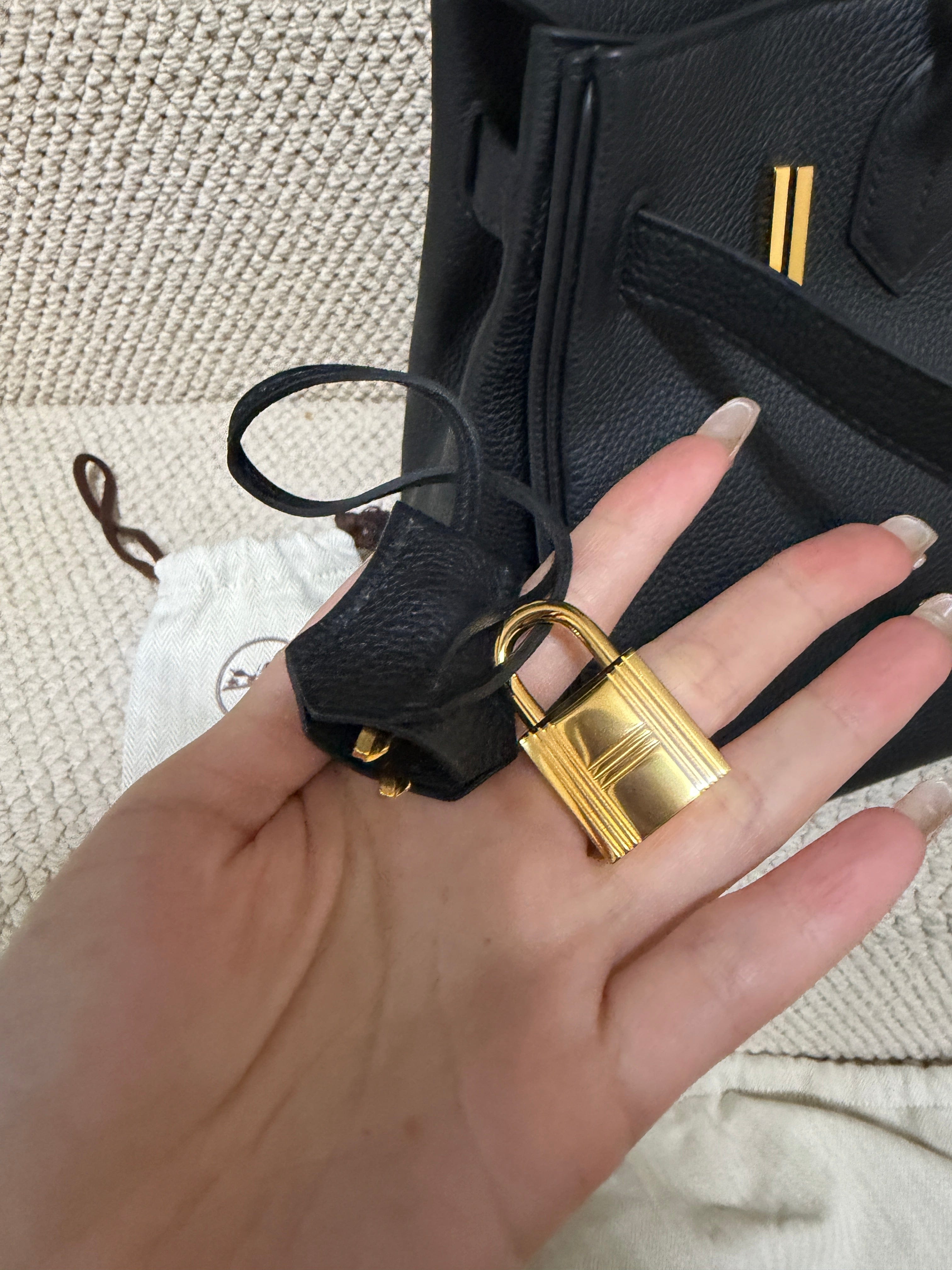 Luxury Promise Hermès Birkin 30 – Noir Togo – Gold Hardware – Stamp A
